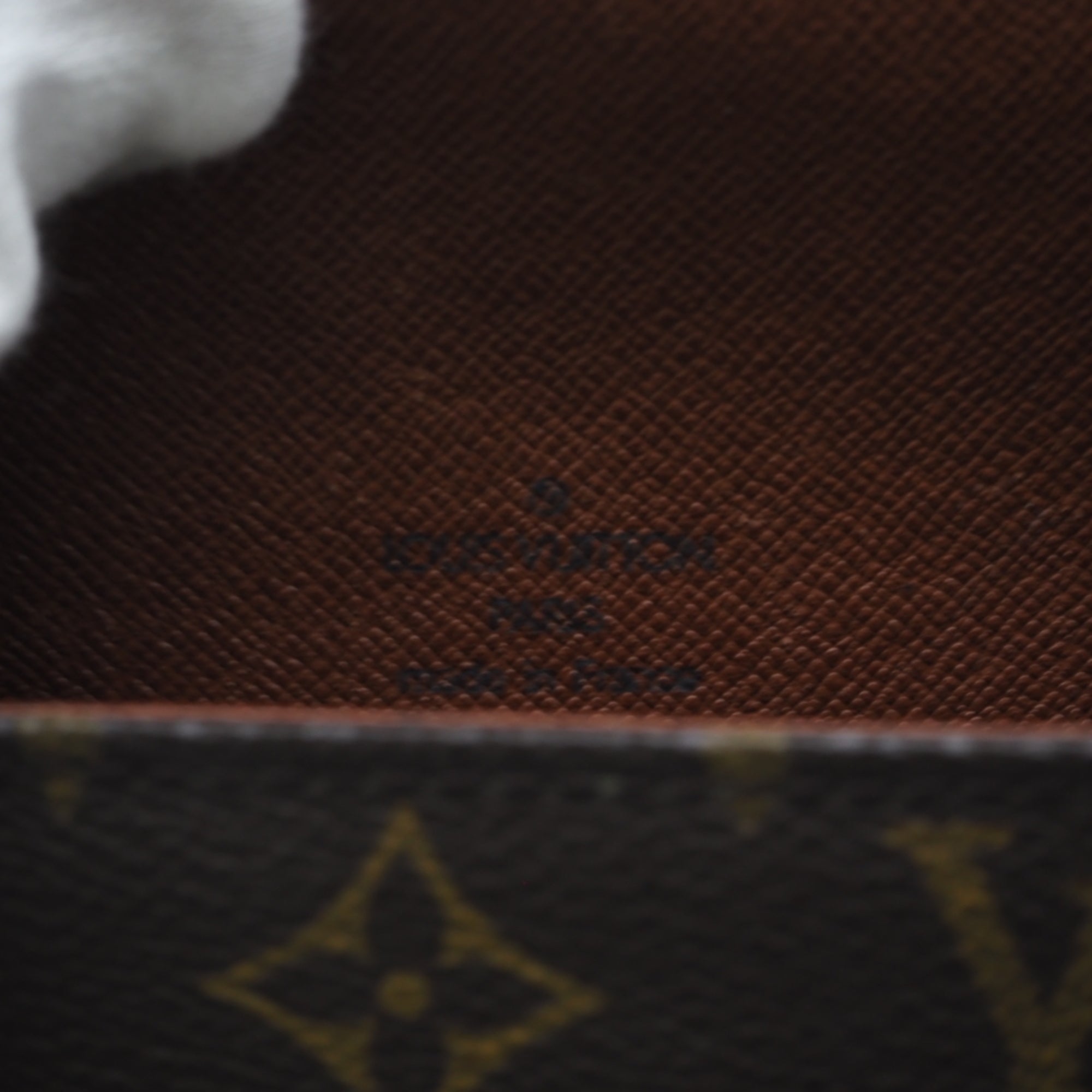 Louis Vuitton Brown Monogram Monogram Shoulder Bag (Pre-Owned)