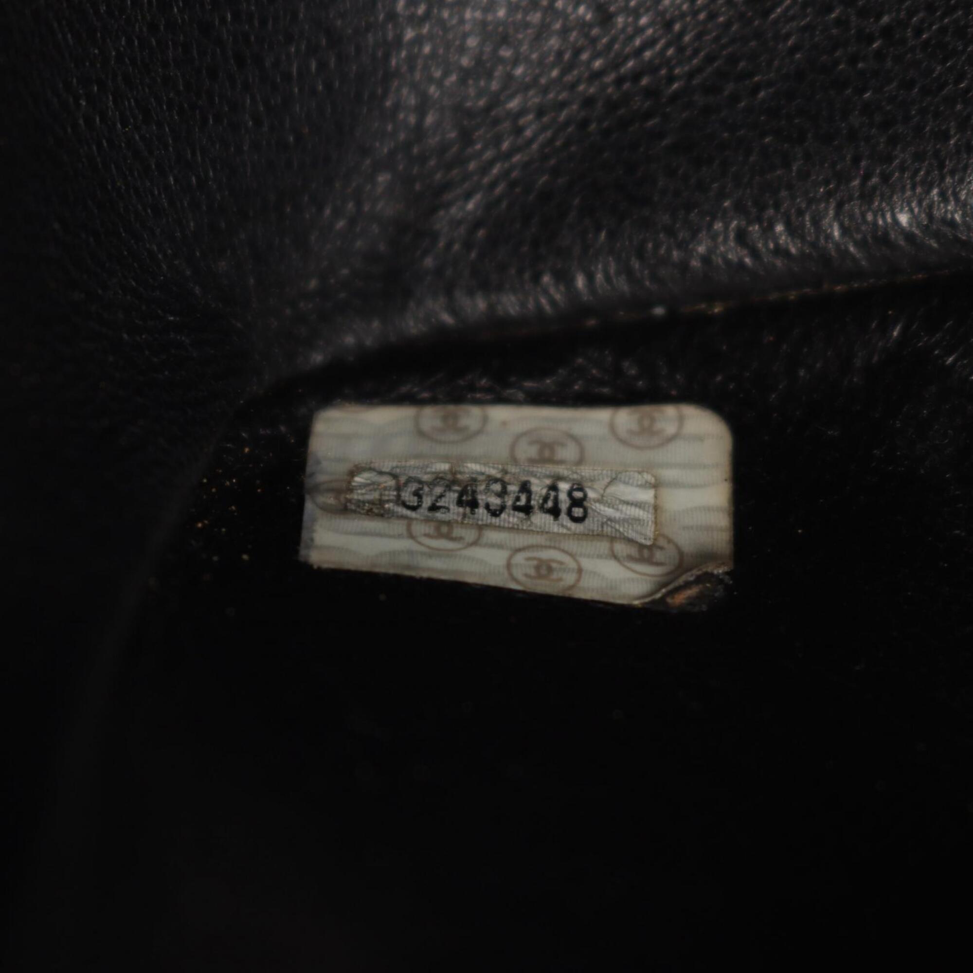 Chanel Black Grained Calfskin Handbag Shoulder Bag (Pre-Owned)