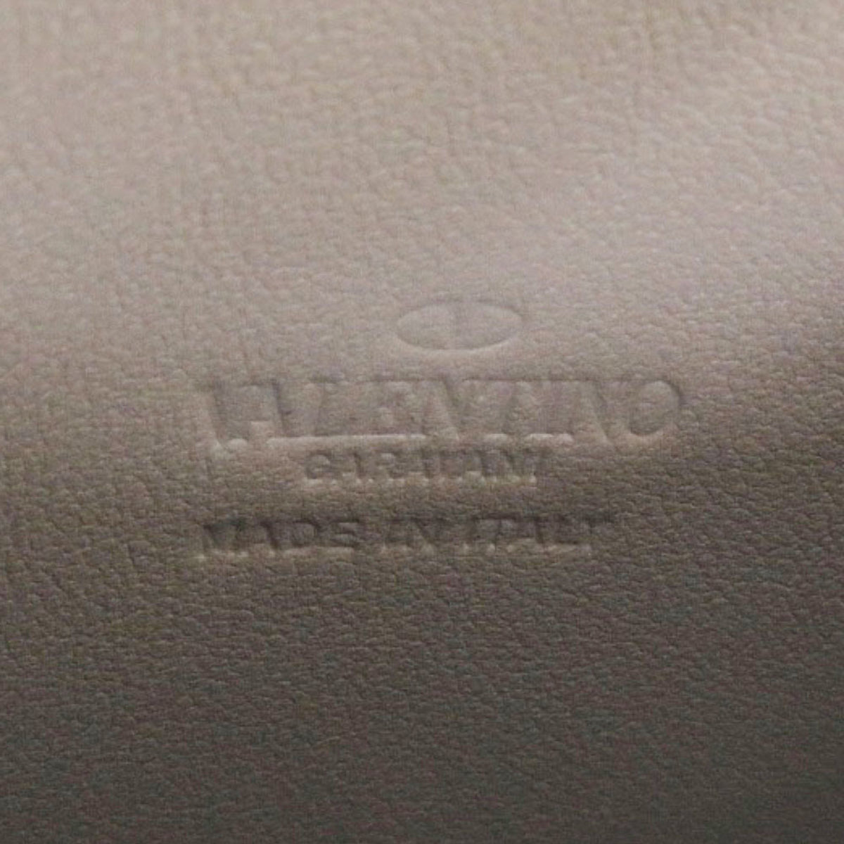 Valentino Garavani Gray Leather Phone Wallet (Pre-Owned)