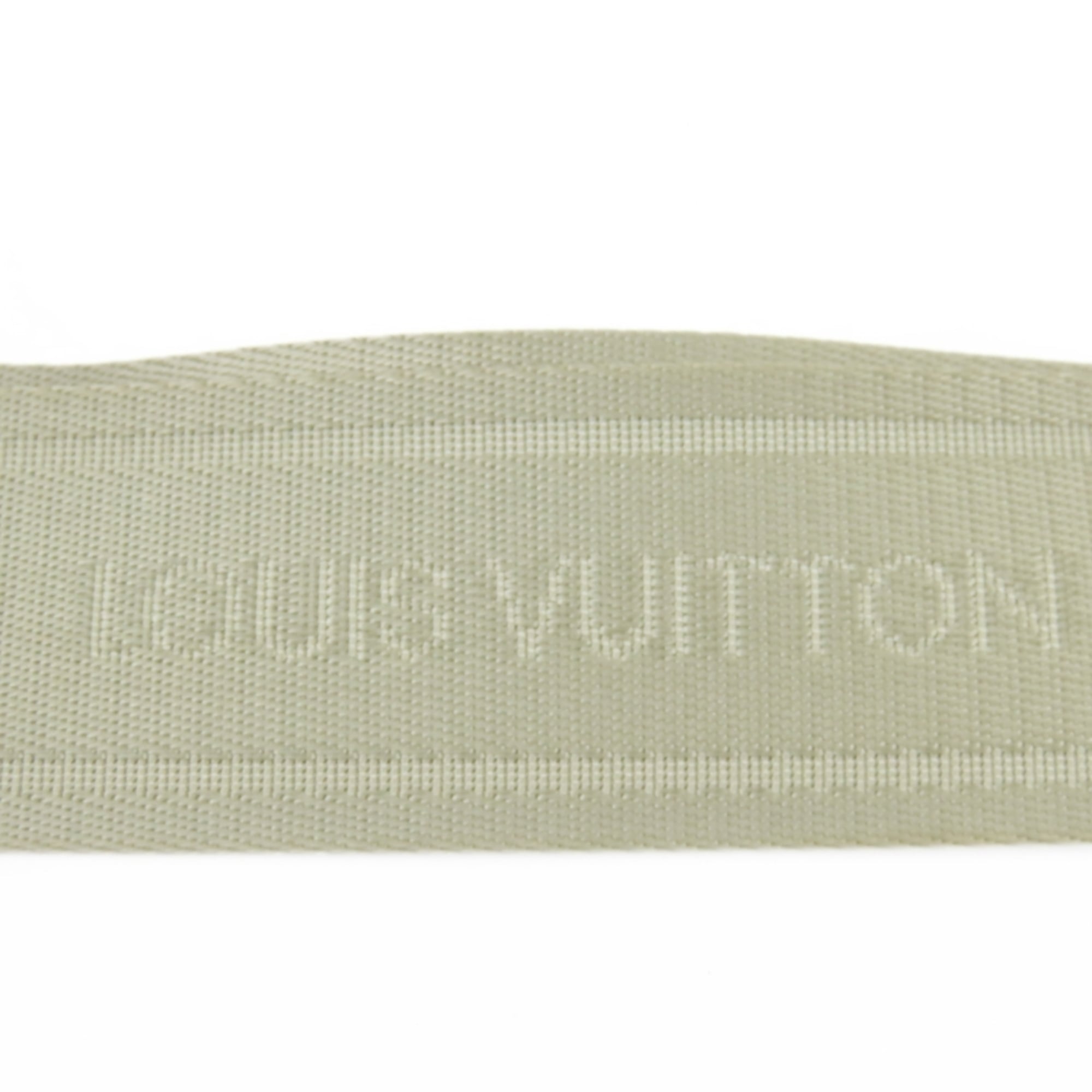 Louis Vuitton Grayish Polaire Taiga Leather Shoulder Bag (Pre-Owned)