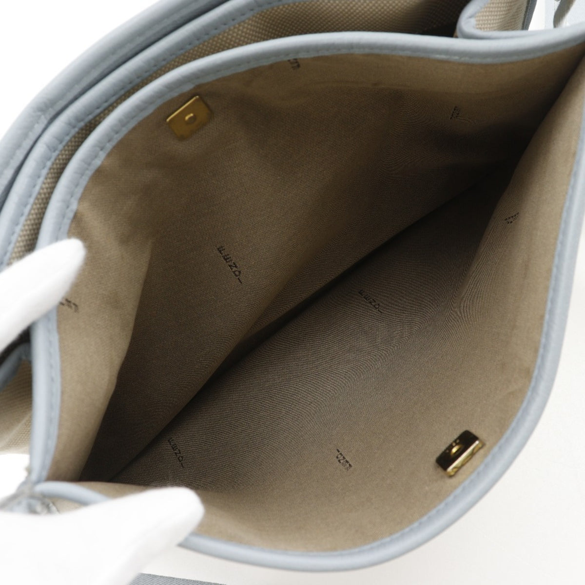 Fendi Beige Canvas Shoulder Bag (Pre-Owned)