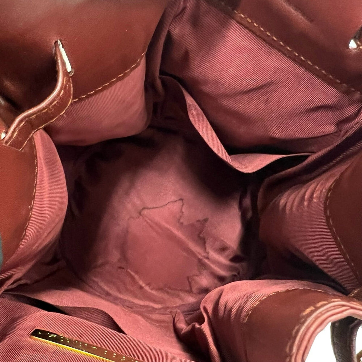 Cartier Wine Red Leather Shoulder Bag (Pre-Owned)