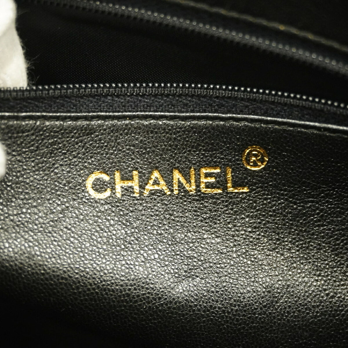 Chanel Black Grained Calfskin Shoulder Bag (Pre-Owned)