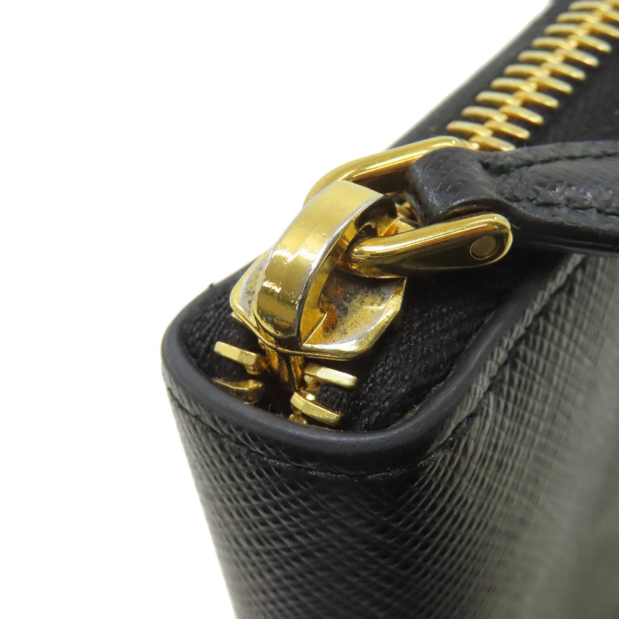 Prada Black Saffiano Triangle Coin Purse/Coin Case (Pre-Owned)