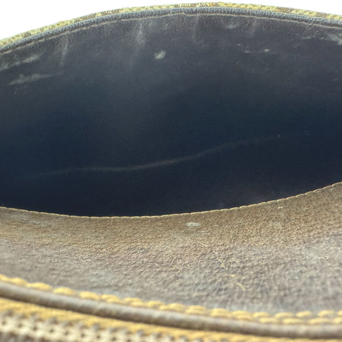 Gucci Brown Gg Supreme Clutch Bag (Pre-Owned)