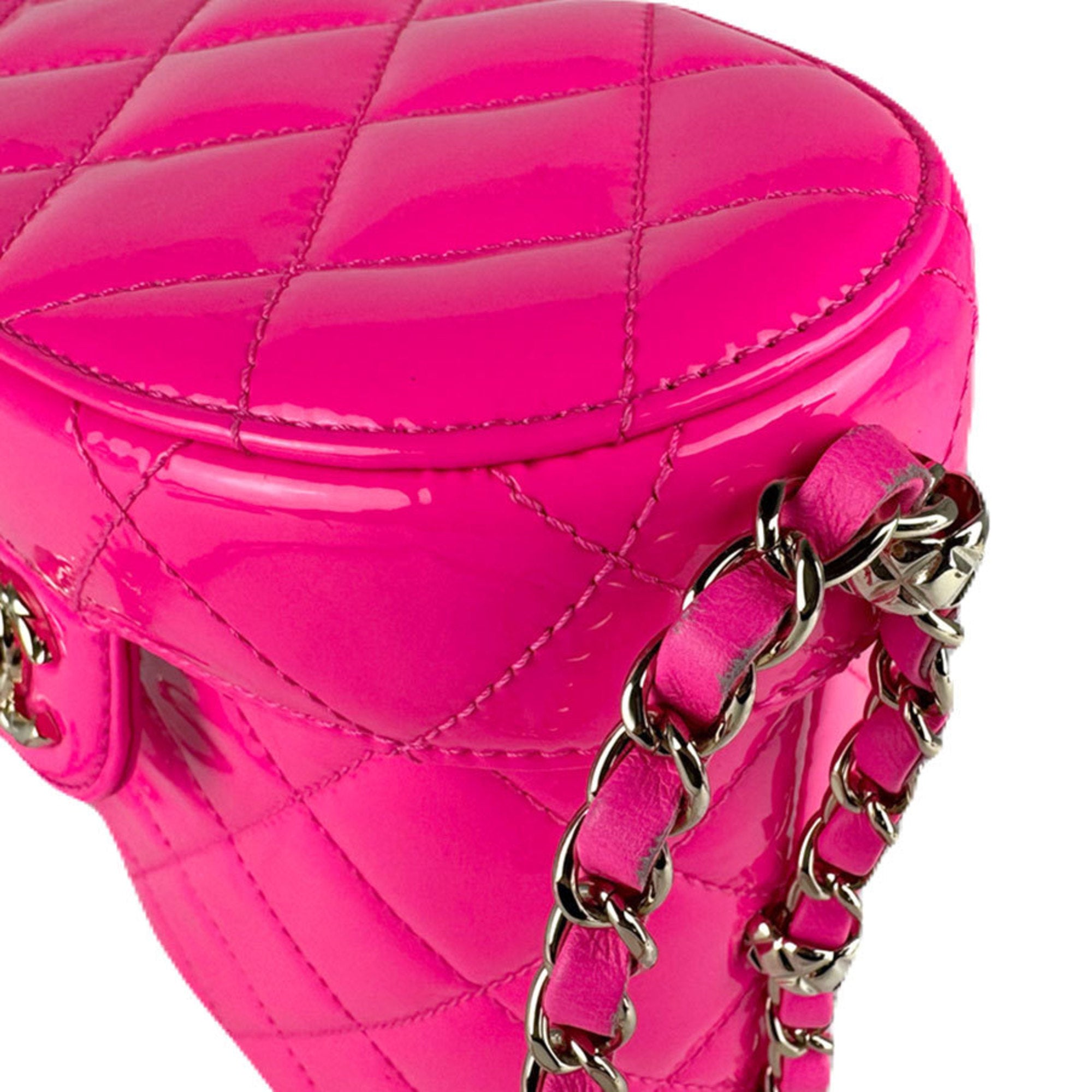 Chanel Pink Patent Leather Shoulder Bag (Pre-Owned)