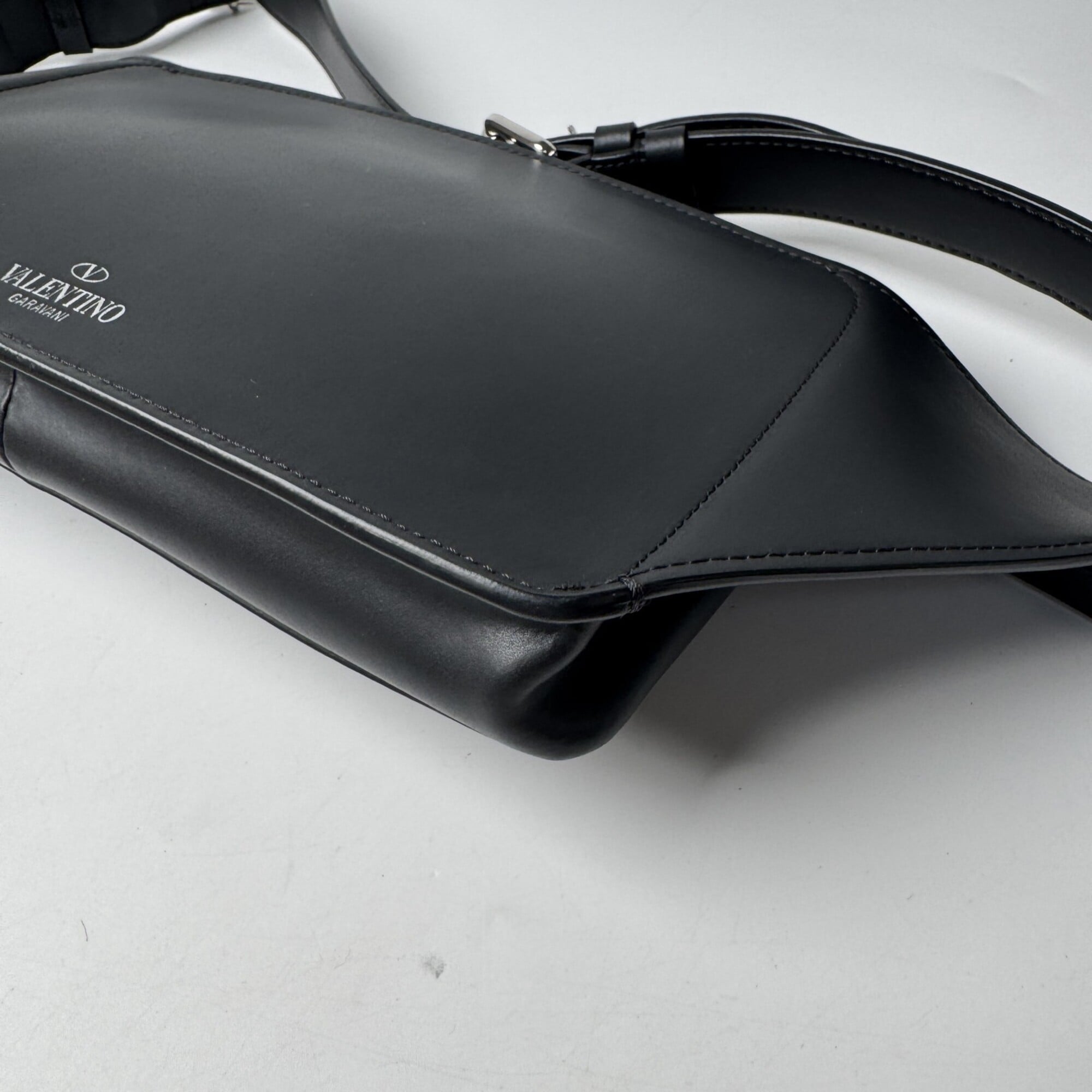 Valentino Garavani Black Leather Sling Bag (Pre-Owned)