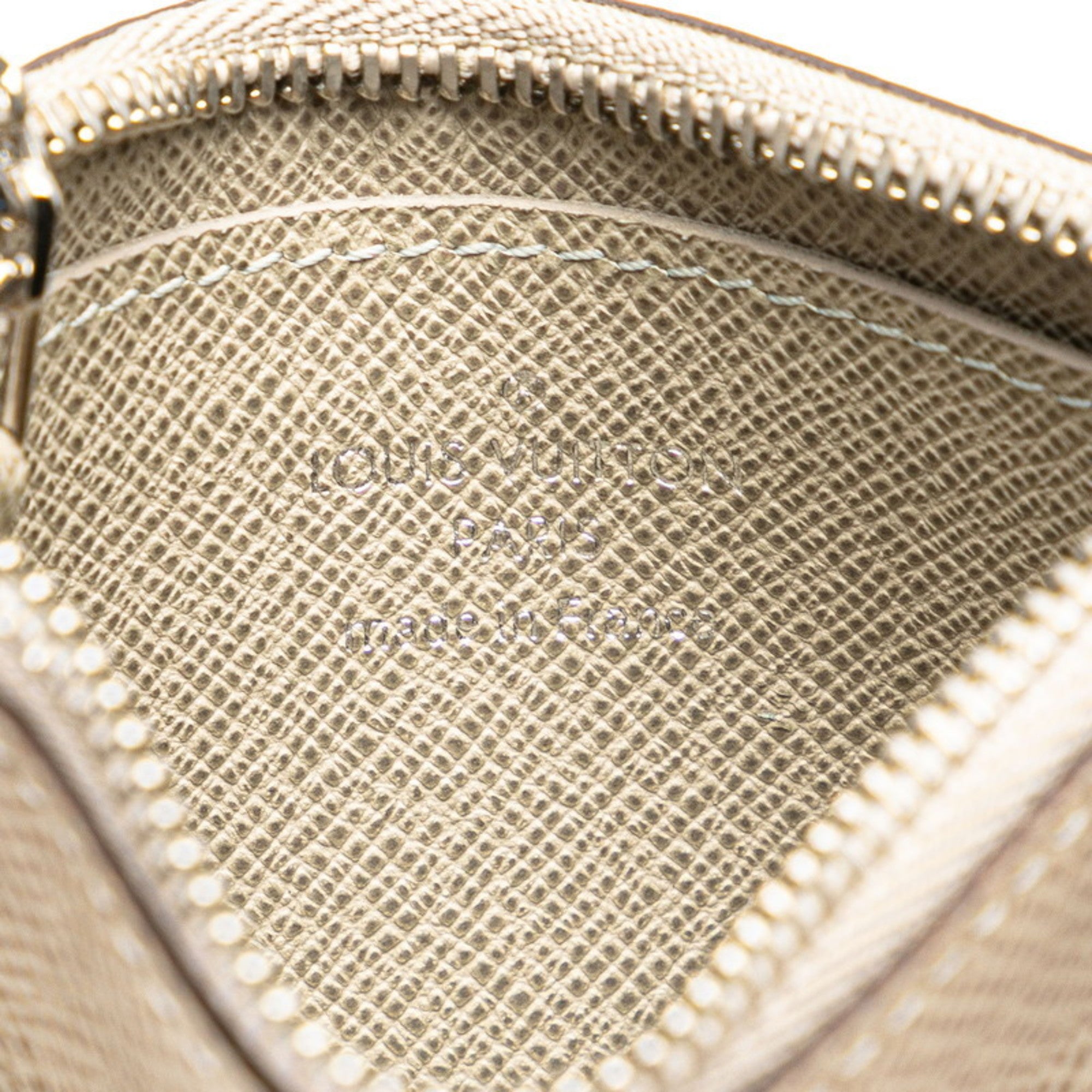 Louis Vuitton Beige Leather Coin Purse/Coin Case (Pre-Owned)