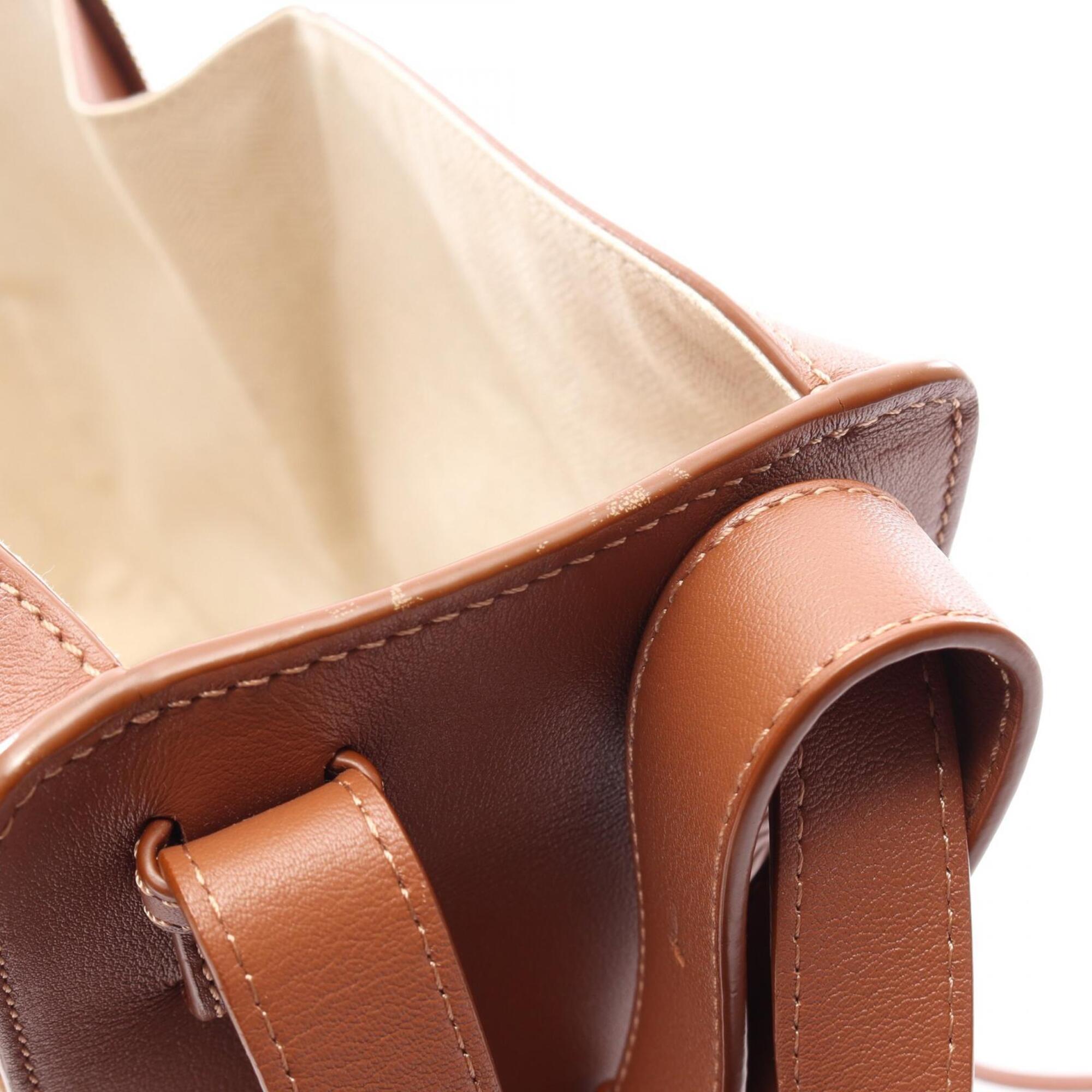 Loewe Brown White Leather Handbag (Pre-Owned)