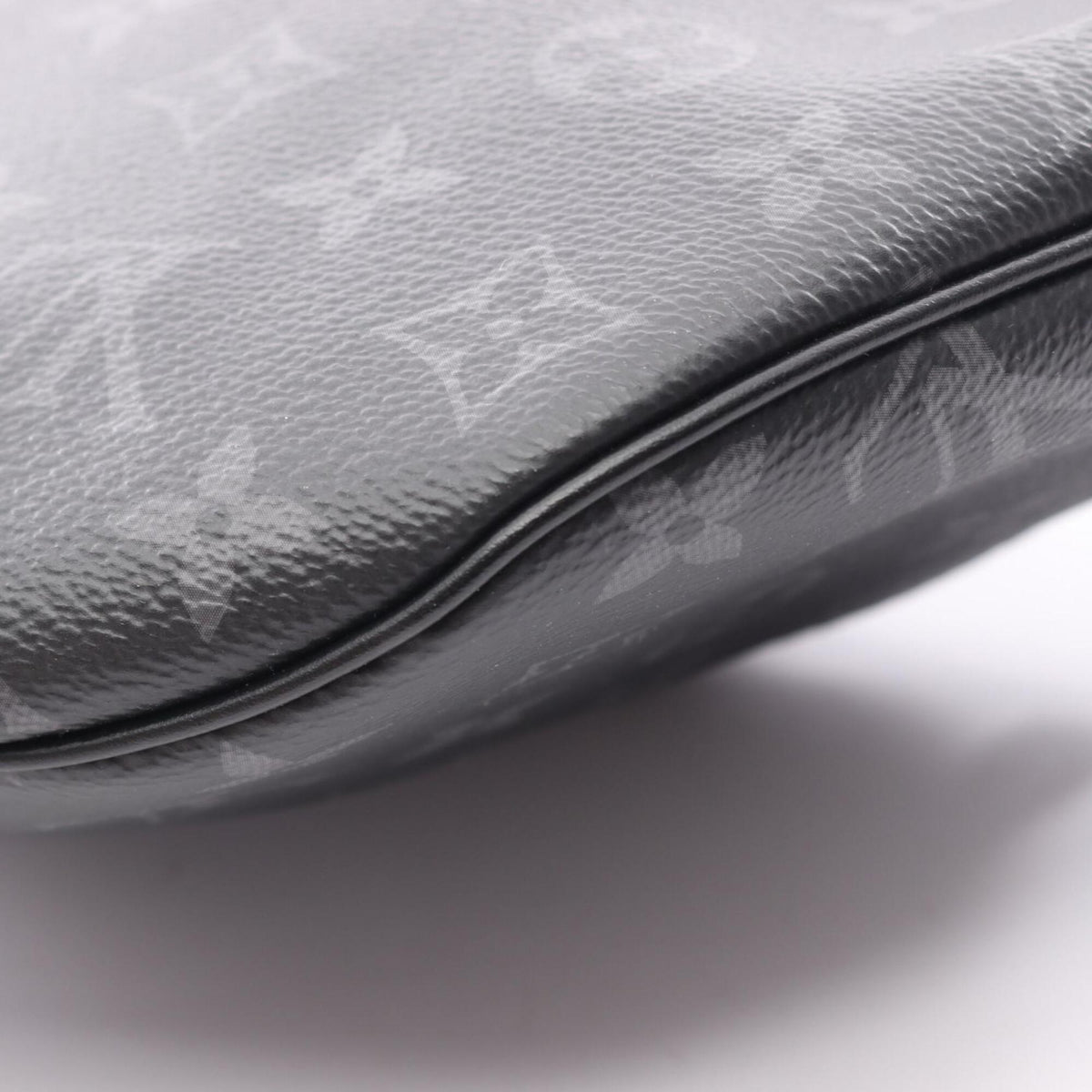 Louis Vuitton Black Monogram Eclipse Coated Canvas Leather Fanny Pack Sling Bag (Pre-Owned)