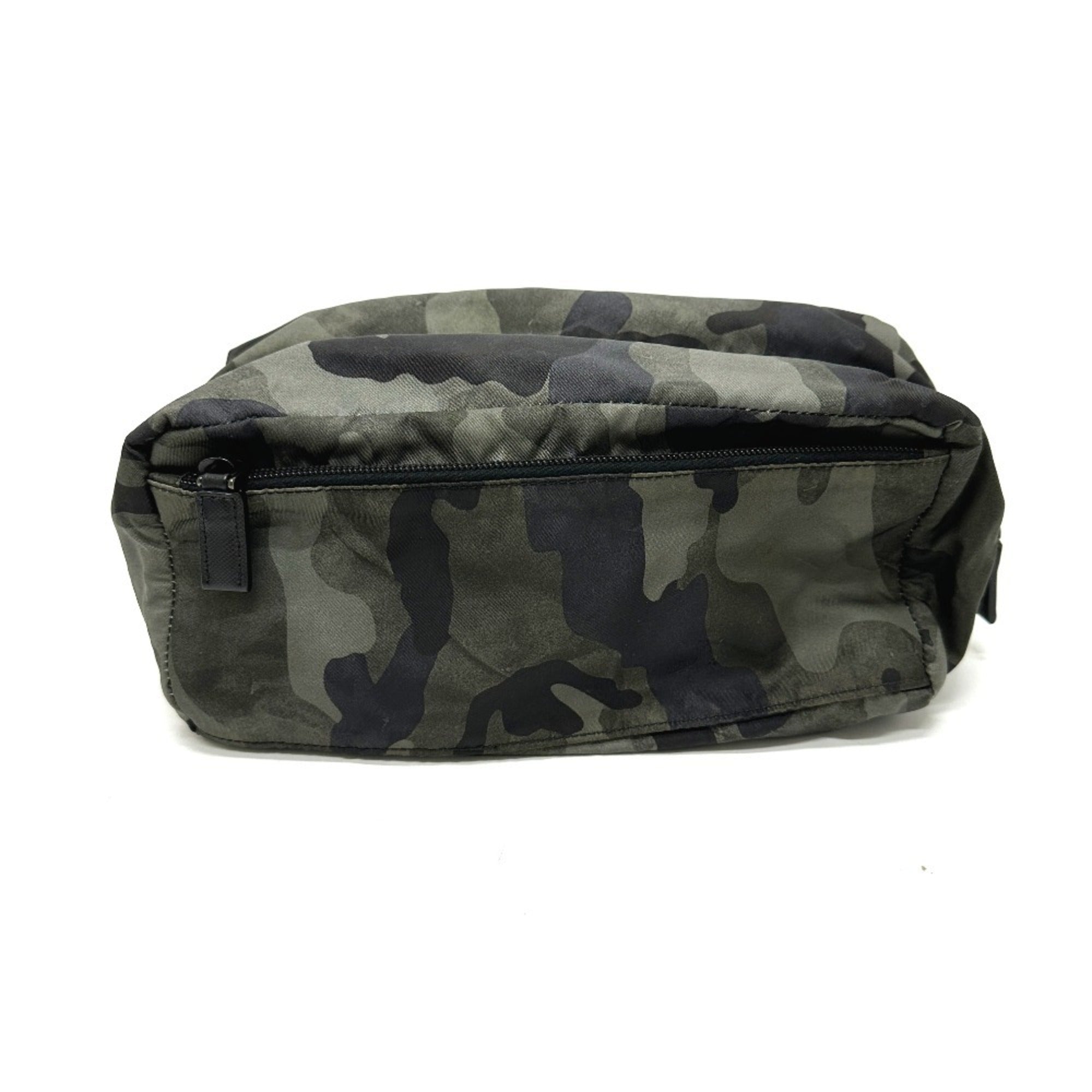 Prada Gray Nylon Clutch Bag Handbag (Pre-Owned)