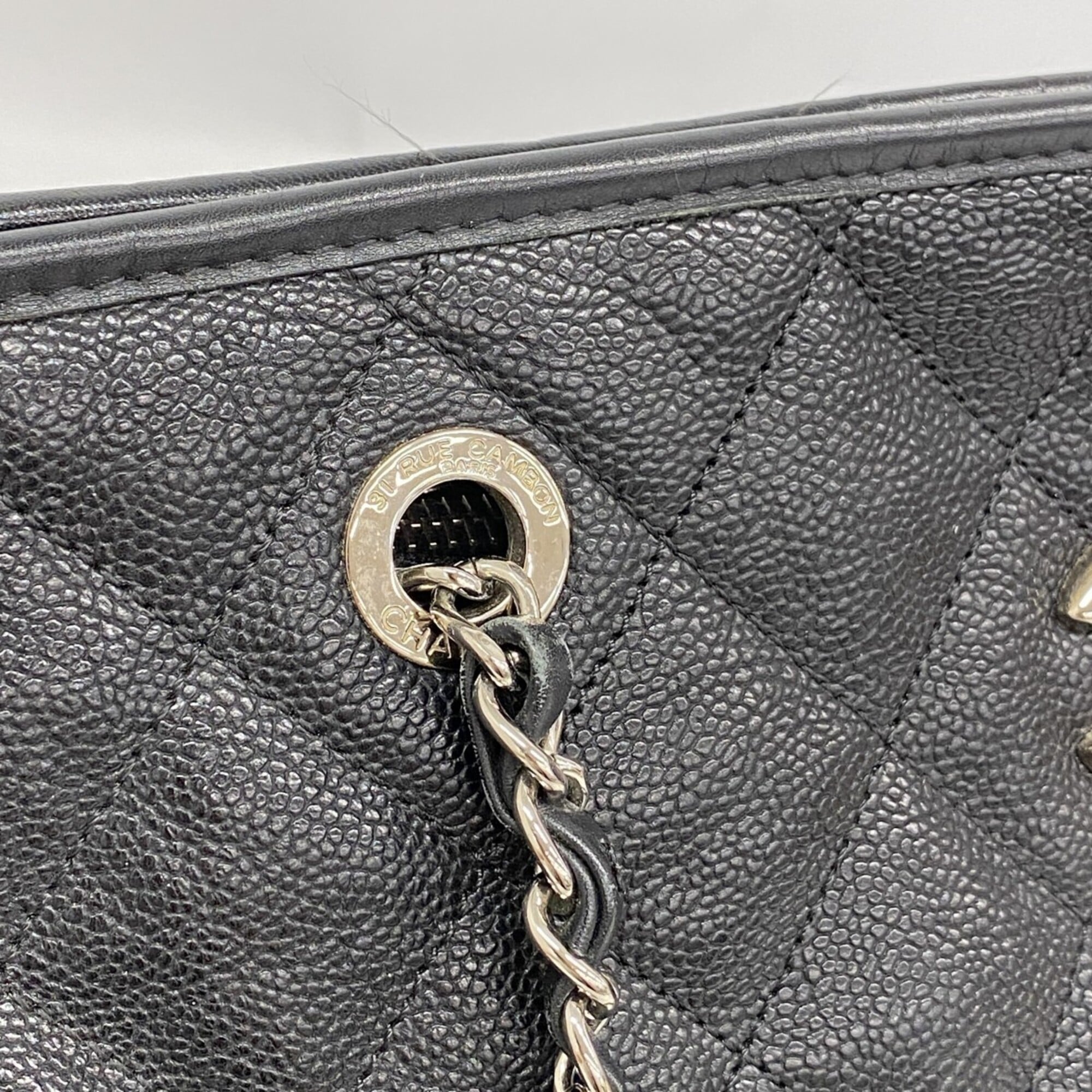 Chanel Black Grained Calfskin Tote Bag (Pre-Owned)