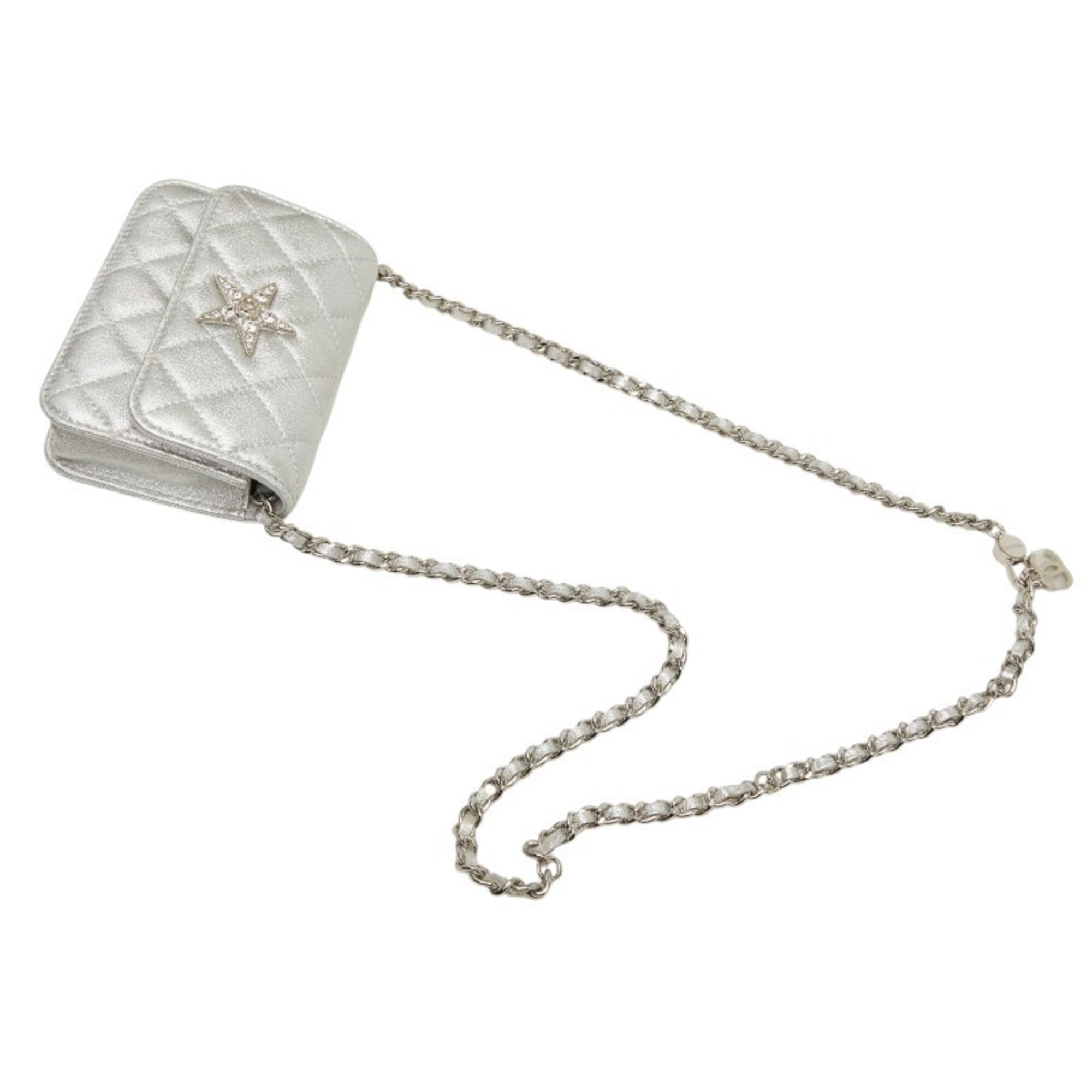 Chanel Silver Leather Pochette Shoulder Bag (Pre-Owned)