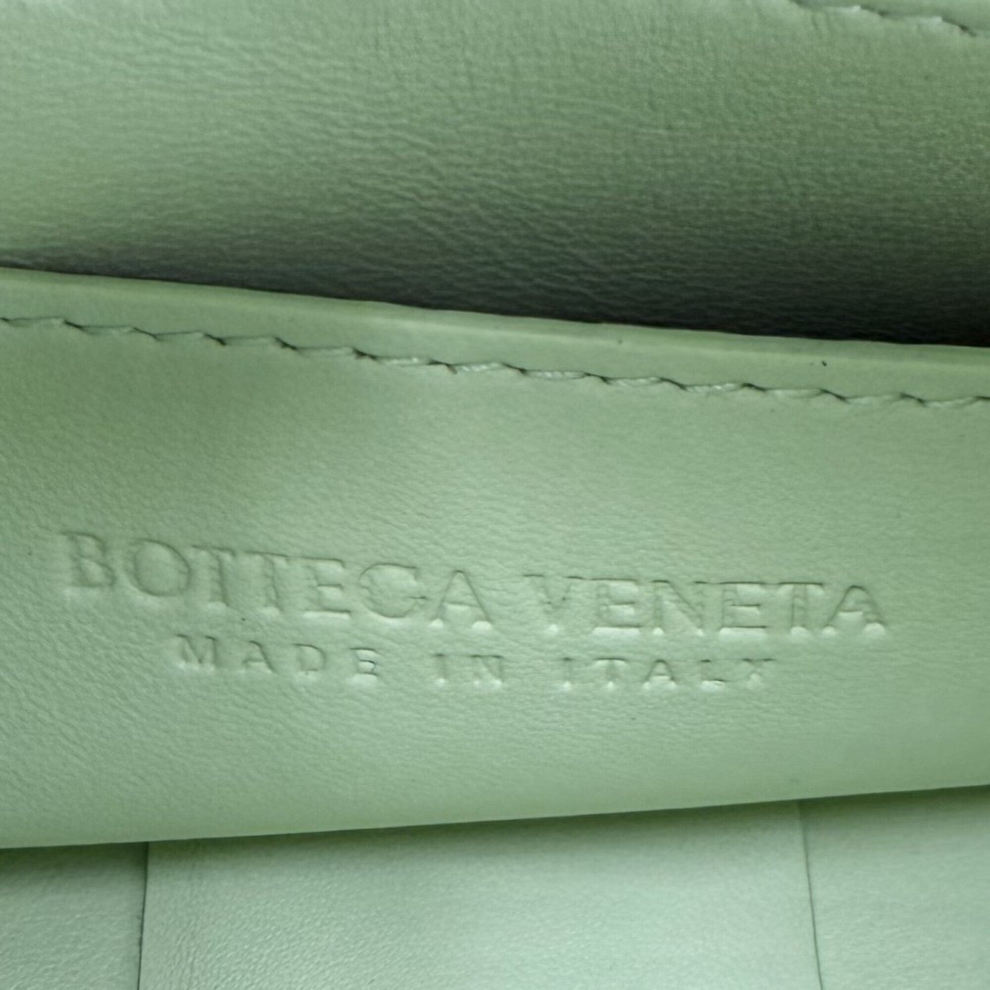 Bottega Veneta Light Green Leather Handbag Shoulder Bag (Pre-Owned)