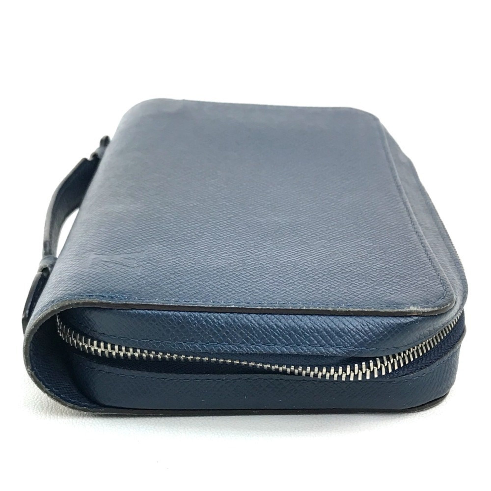 Louis Vuitton Taiga Blue Ocean Taiga Leather Long Wallet (Bi-Fold) (Pre-Owned)