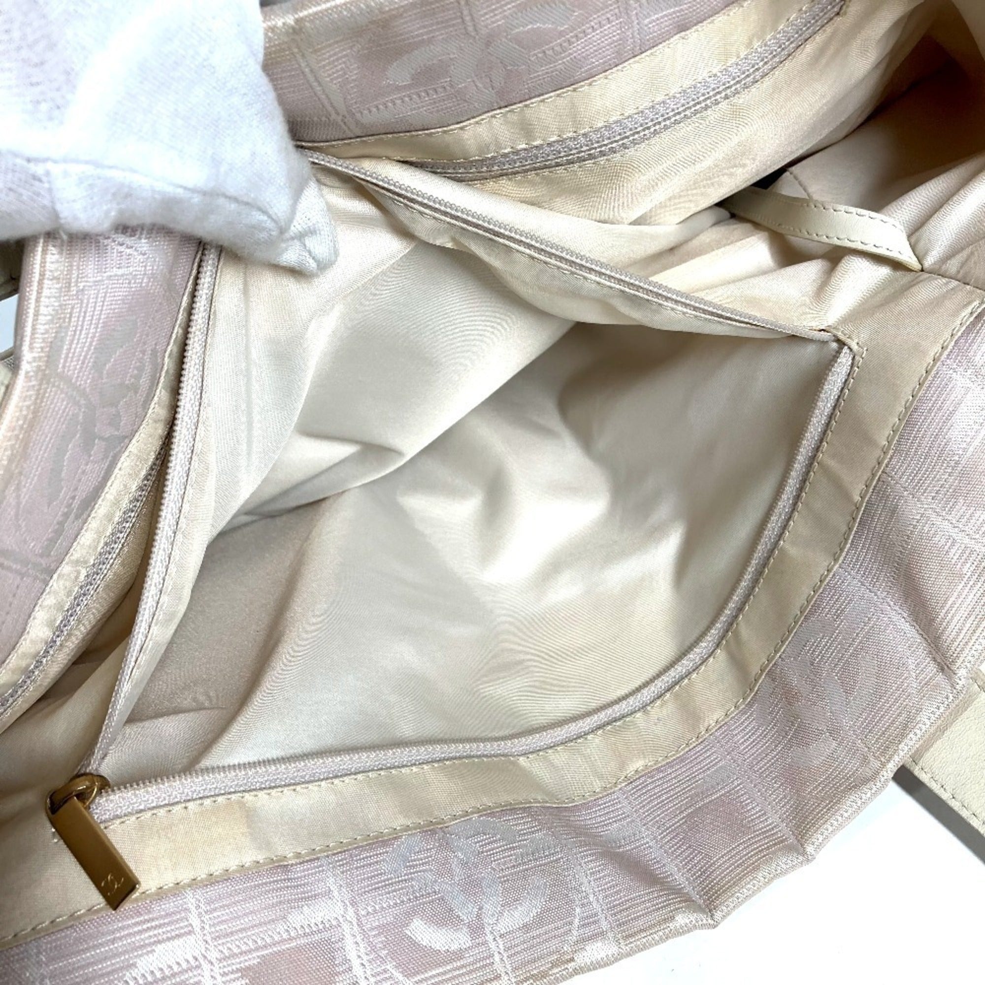 Chanel Beige Nylon Leather Tote Bag (Pre-Owned)