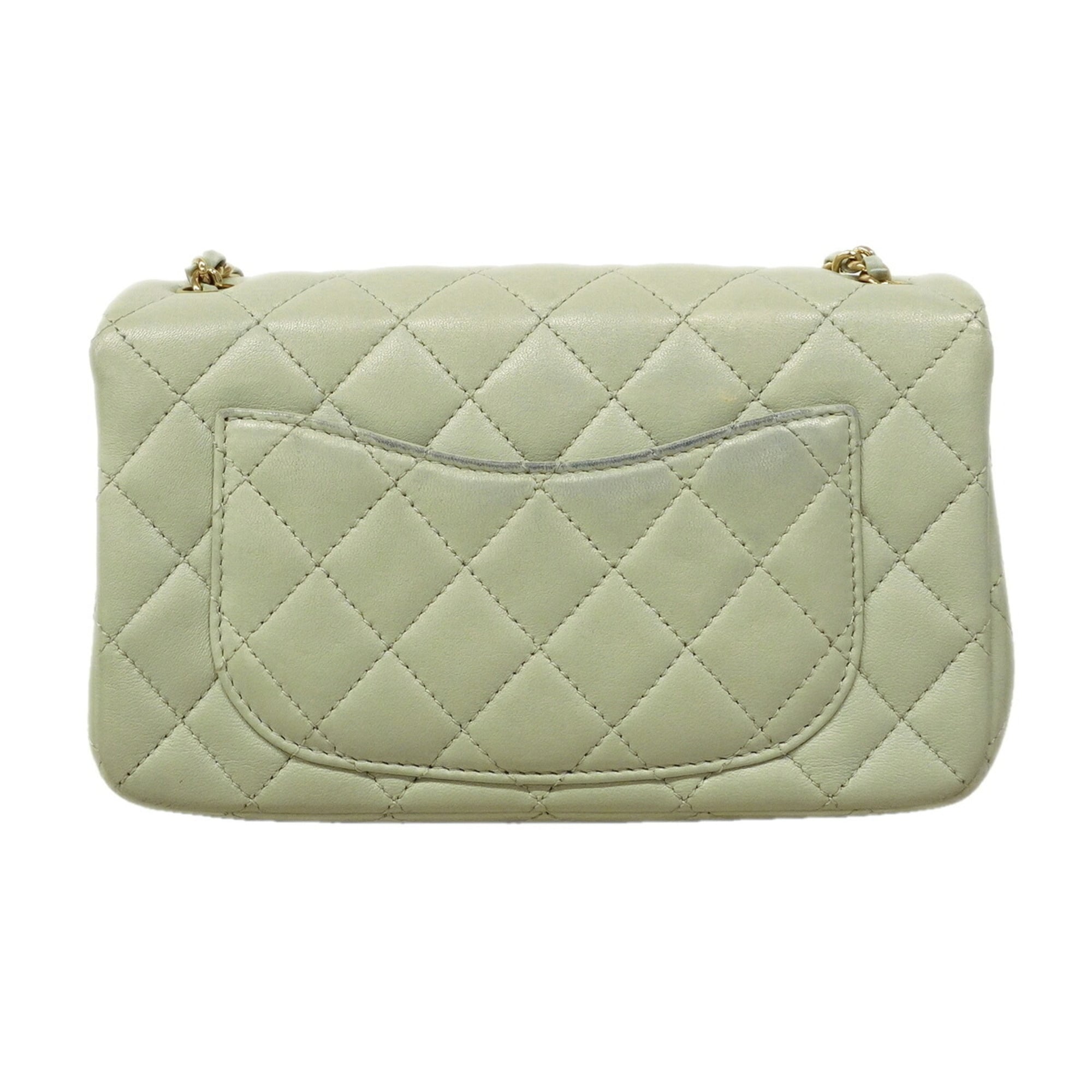 Chanel Green Leather Shoulder Bag (Pre-Owned)