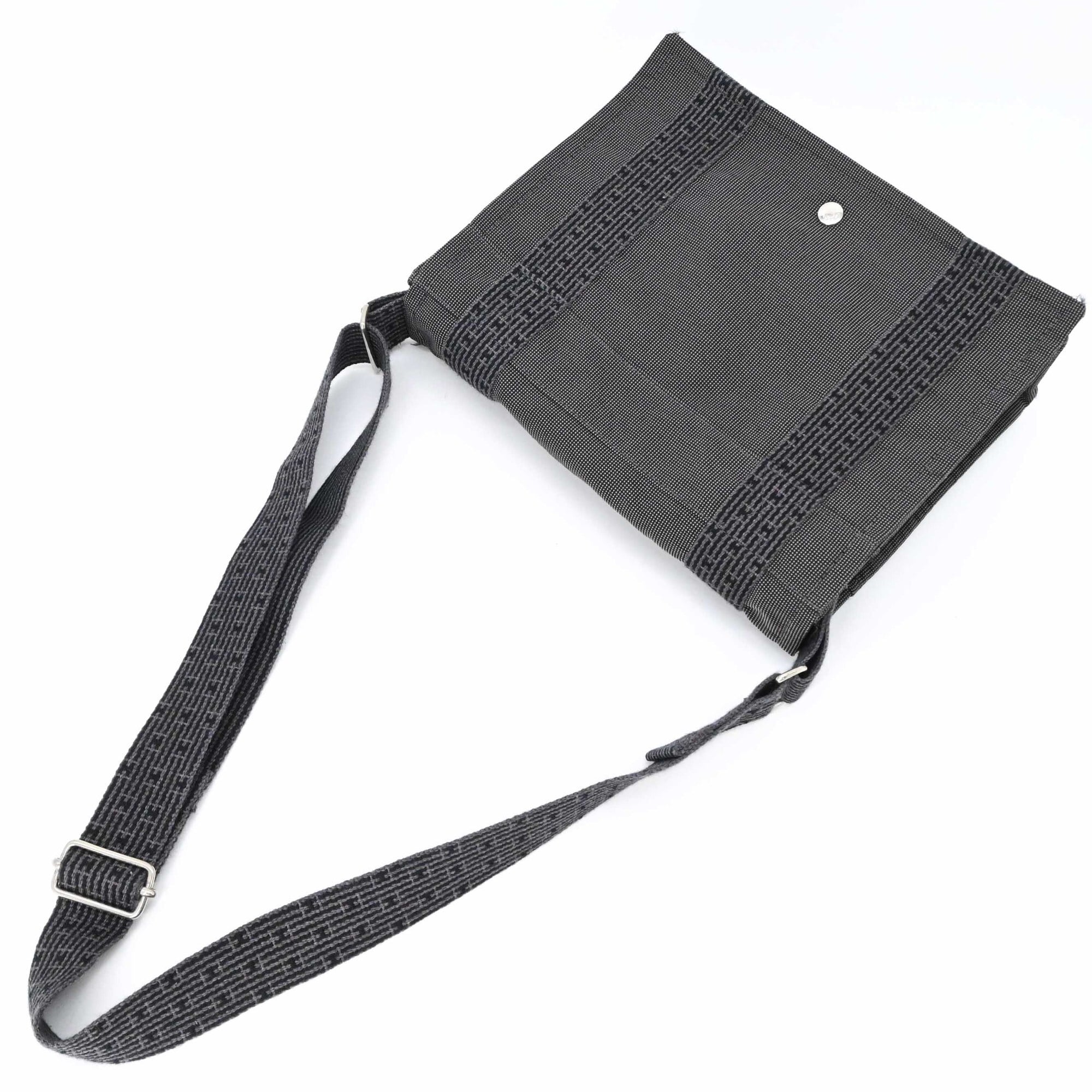 Hermes Her Line Gray Nylon Canvas Shoulder Bag (Pre-Owned)