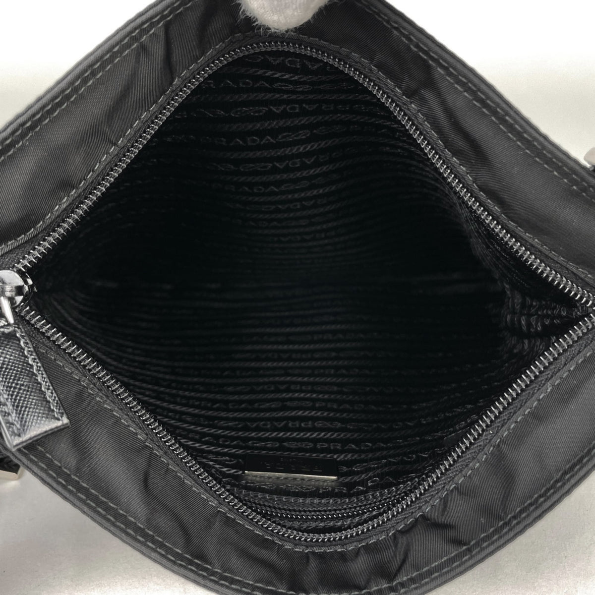 Prada Black Nylon Leather Shoulder Bag (Pre-Owned)
