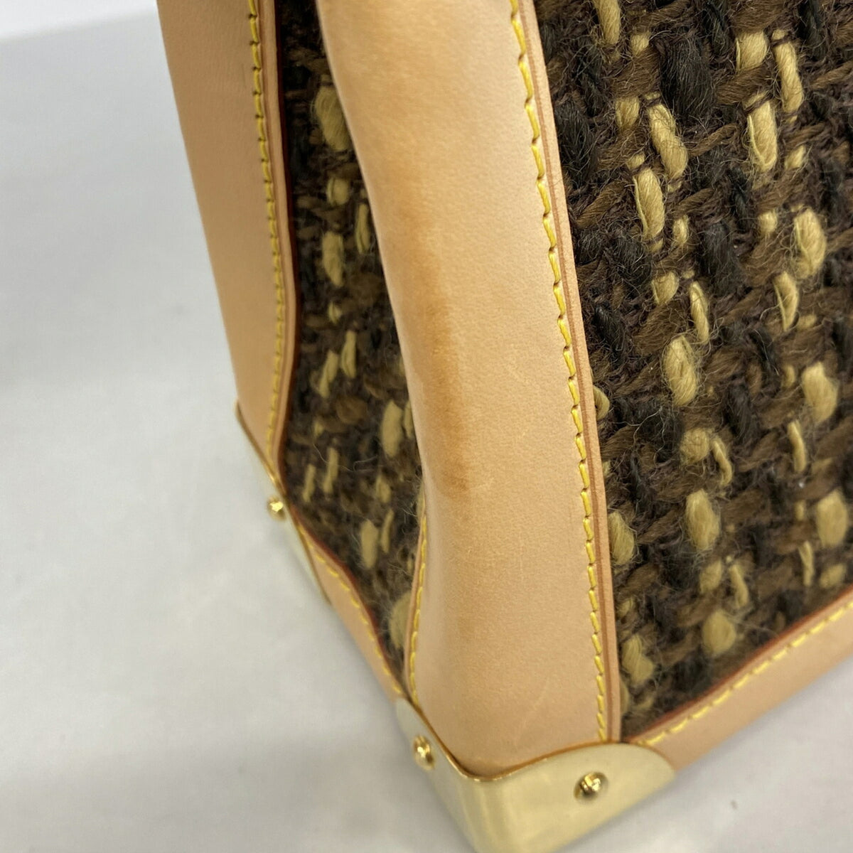 Louis Vuitton Brown Shoulder Bag (Pre-Owned)