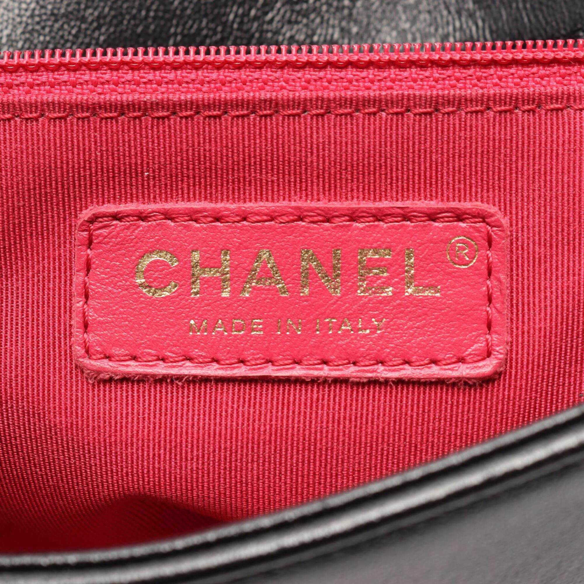 Chanel Black Leather Handbag Shoulder Bag (Pre-Owned)