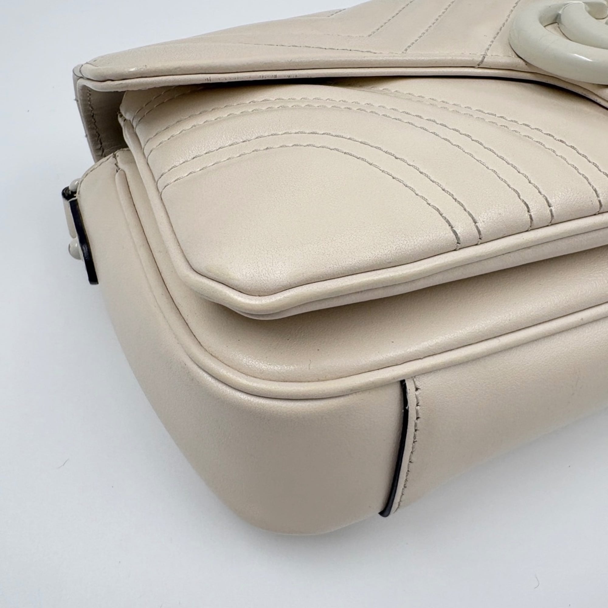 Gucci Gg Marmont Beige Shoulder Bag (Pre-Owned)