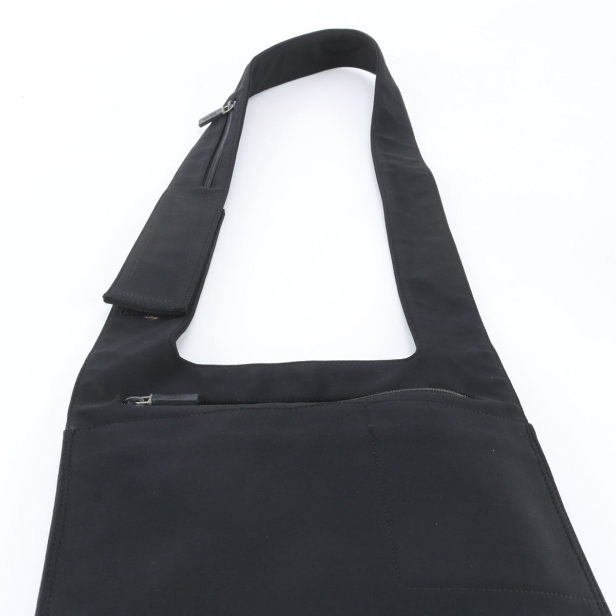 Miu Miu Black Nylon Messenger Bag Shoulder Bag (Pre-Owned)