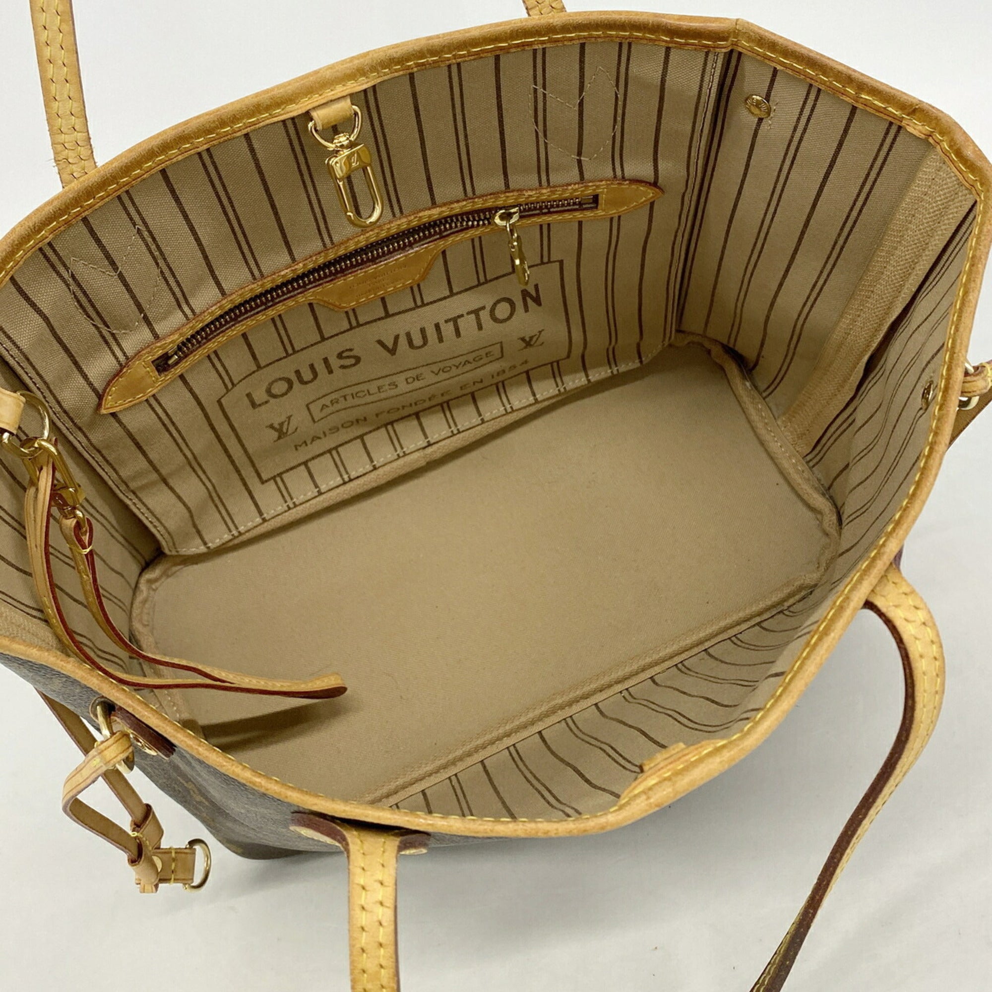 Louis Vuitton Brown Tote Bag (Pre-Owned)