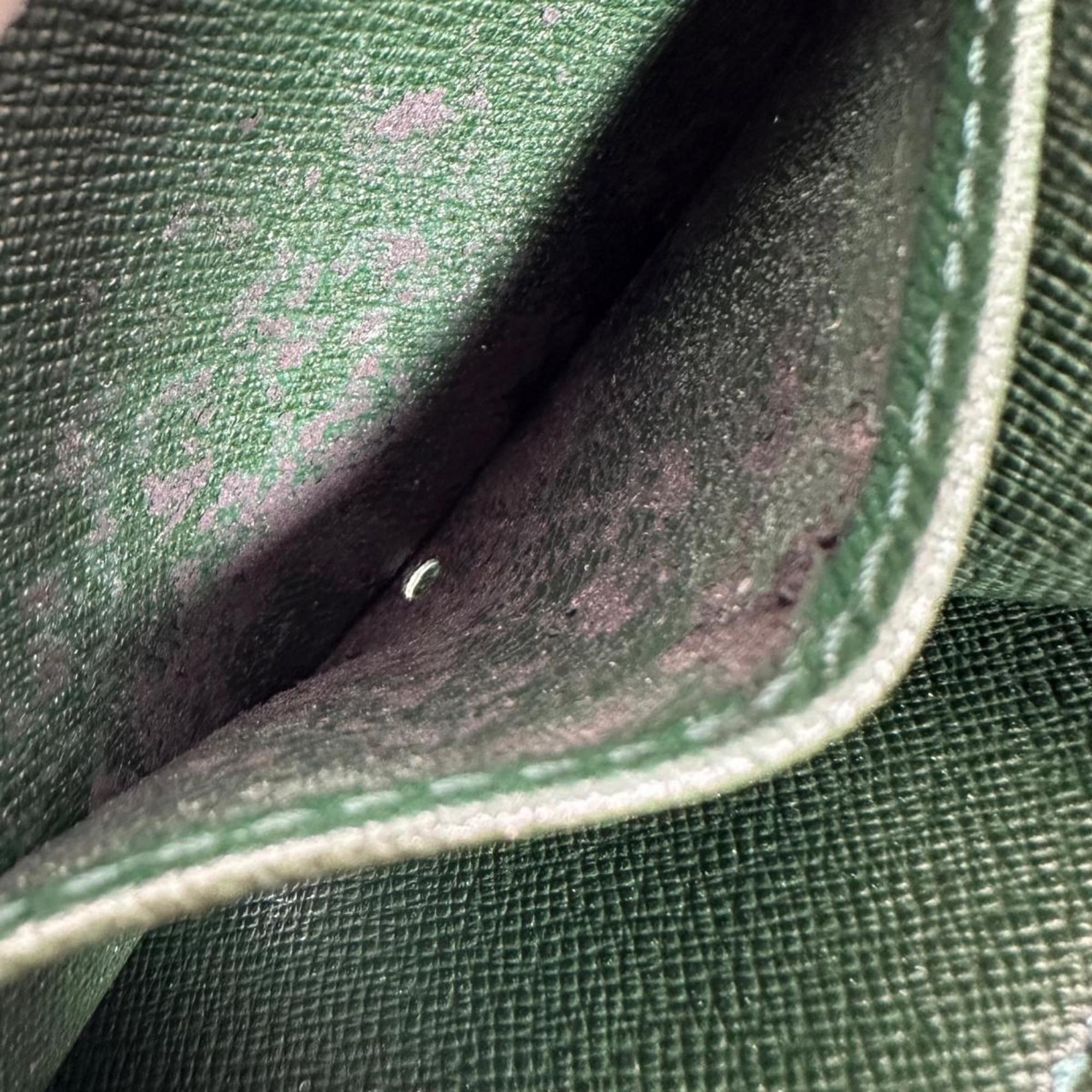 Louis Vuitton Episea Green Taiga Leather Clutch Bag (Pre-Owned)
