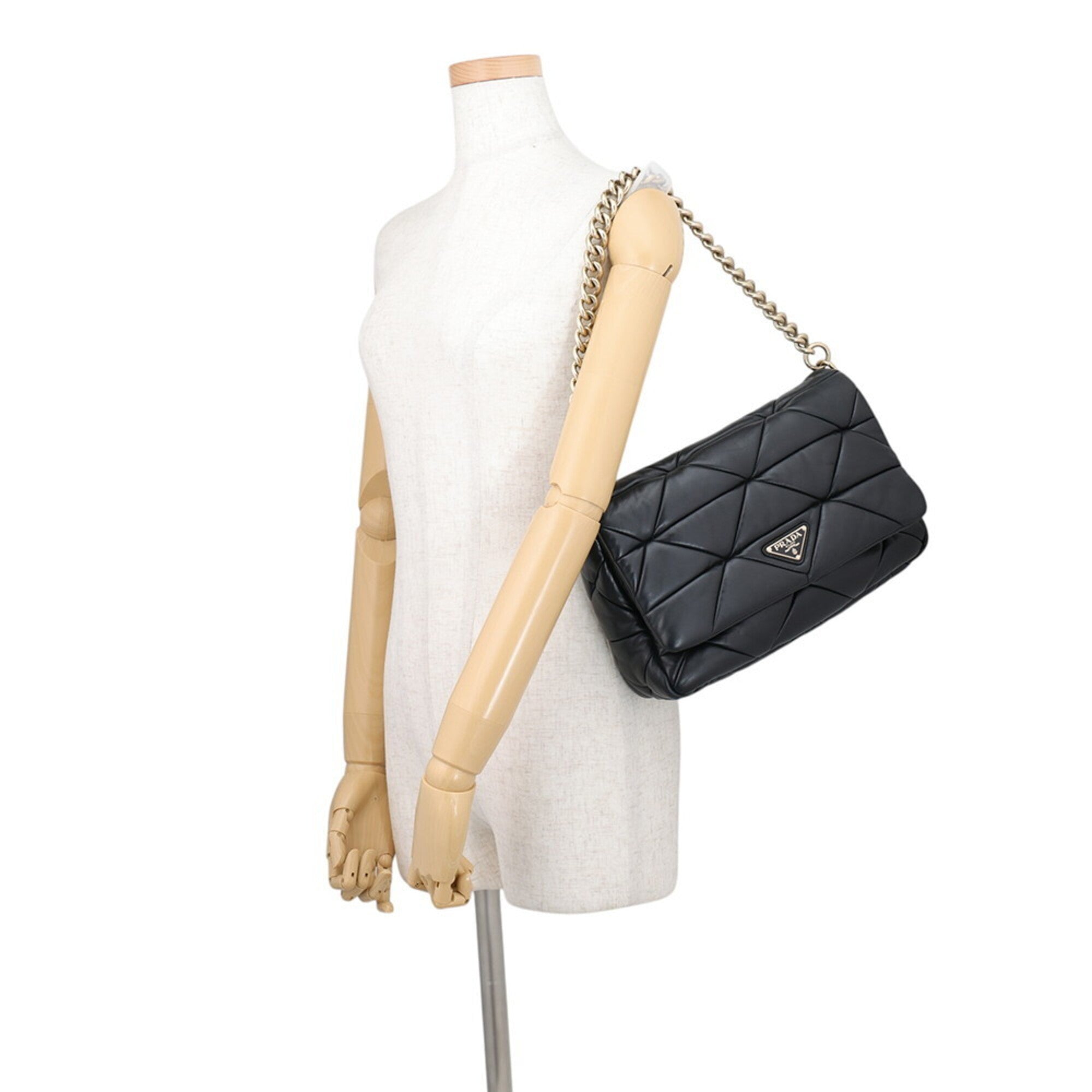 Prada Black Leather Shoulder Bag (Pre-Owned)