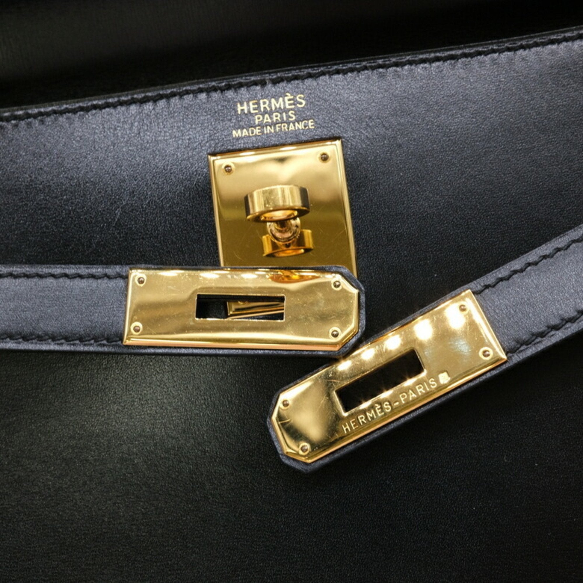 Hermes Black Box Calf Leather Handbag (Pre-Owned)