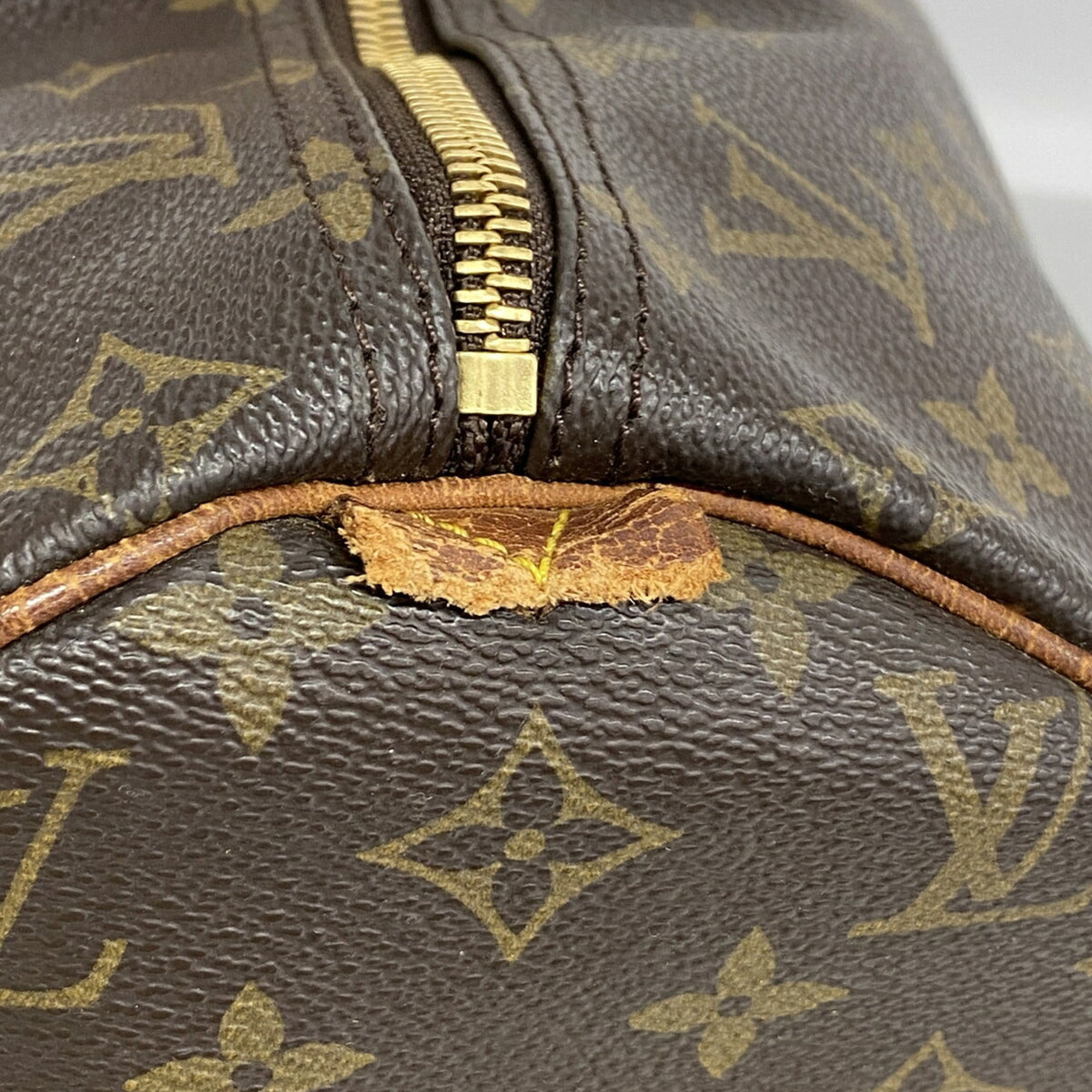 Louis Vuitton Brown Handbag (Pre-Owned)