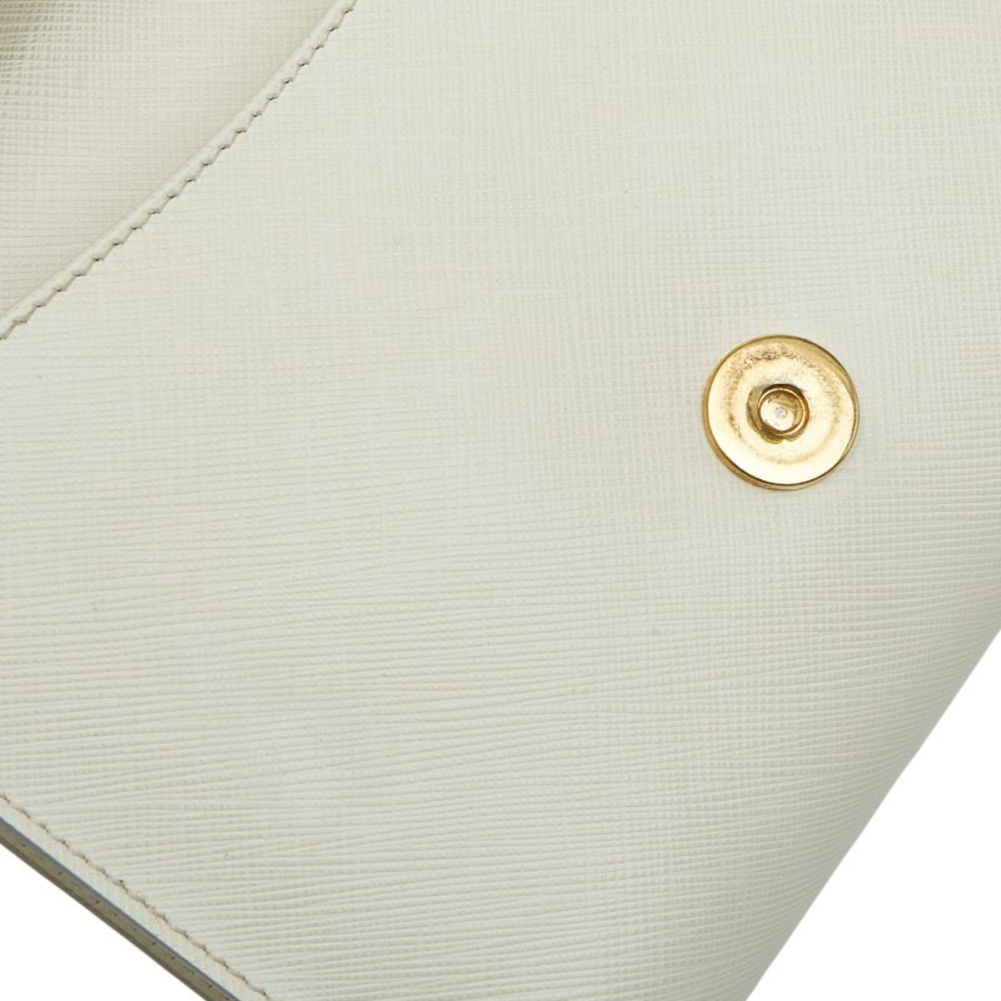 Salvatore Ferragamo Off-White White Leather Shoulder Bag (Pre-Owned)