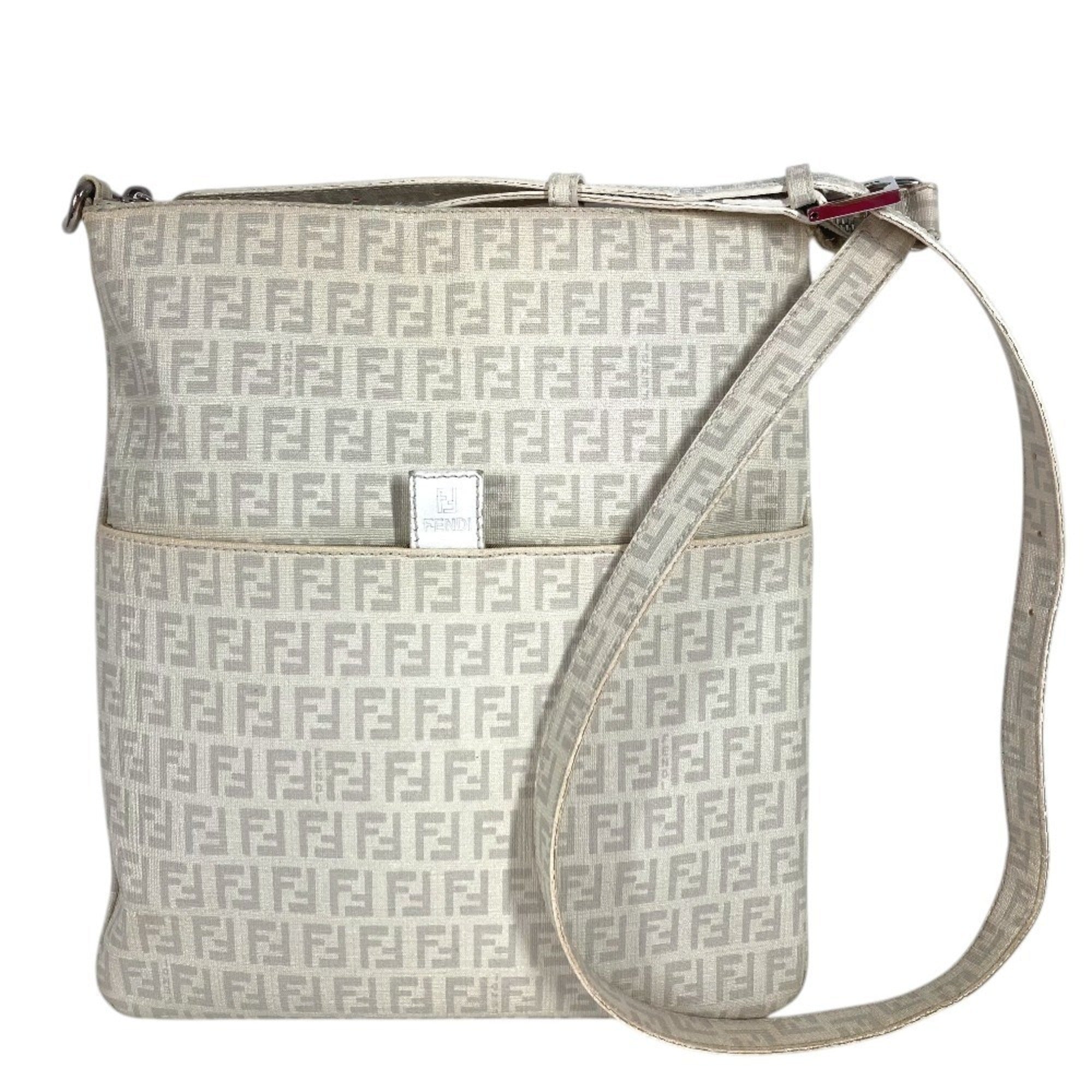 Fendi White Pvc Leather Pochette Shoulder Bag (Pre-Owned)