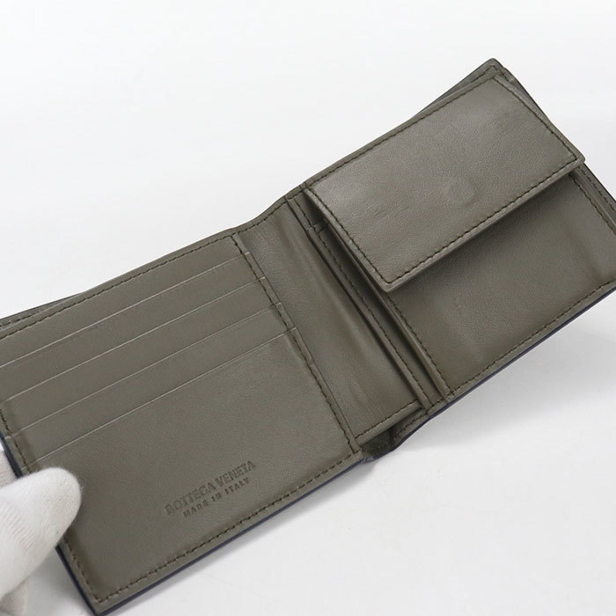 Bottega Veneta Navy Leather Wallet (Bi-Fold) (Pre-Owned)