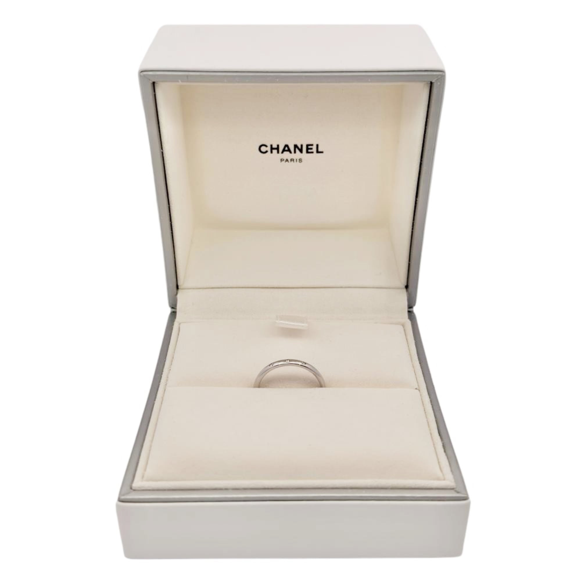 Chanel Platinum 950 Band Ring (Pre-Owned)