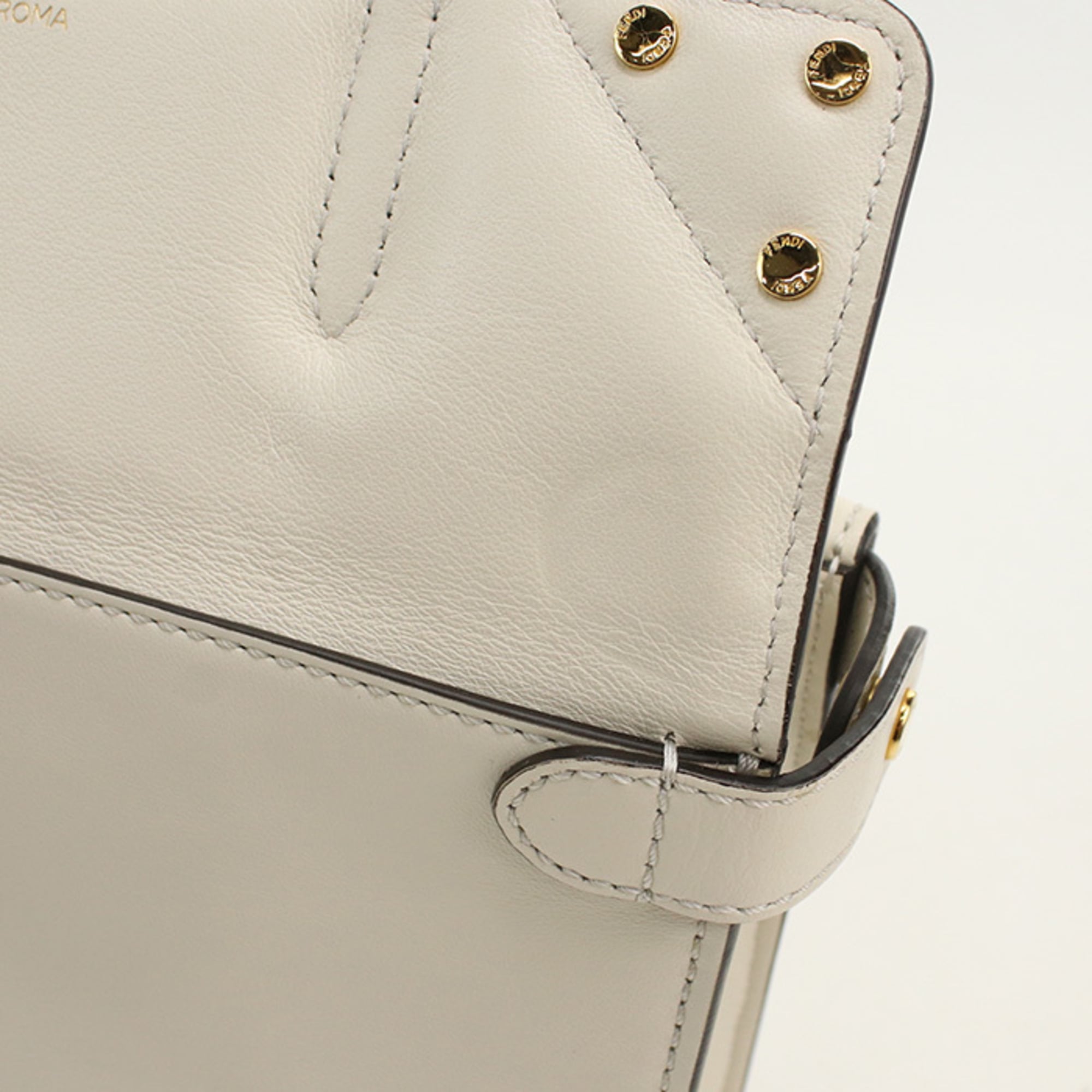 Fendi Ivory Leather Tote Bag (Pre-Owned)