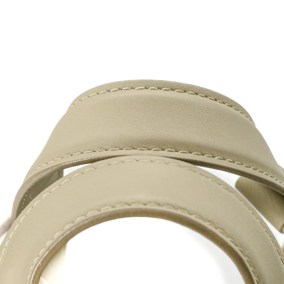 Louis Vuitton Grayish Leather Tote Bag (Pre-Owned)