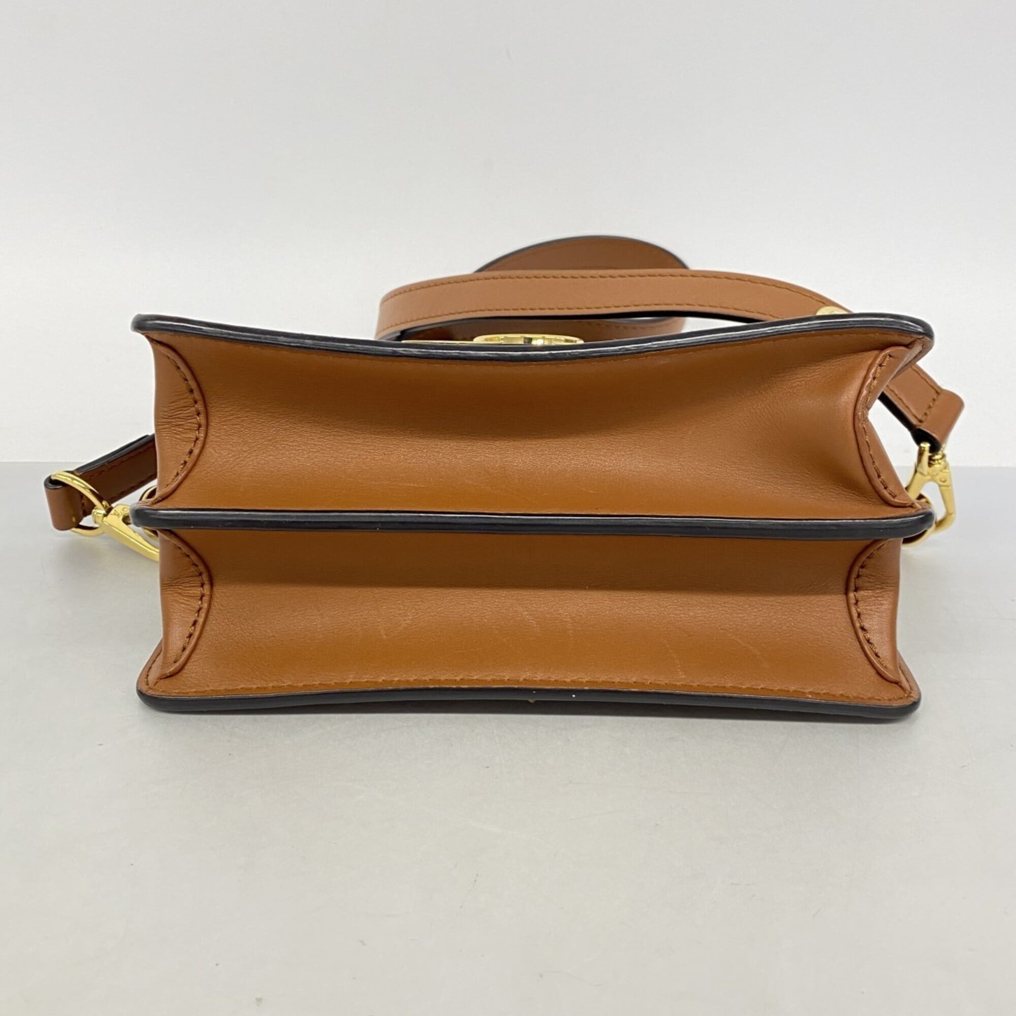 Louis Vuitton Brown Shoulder Bag (Pre-Owned)