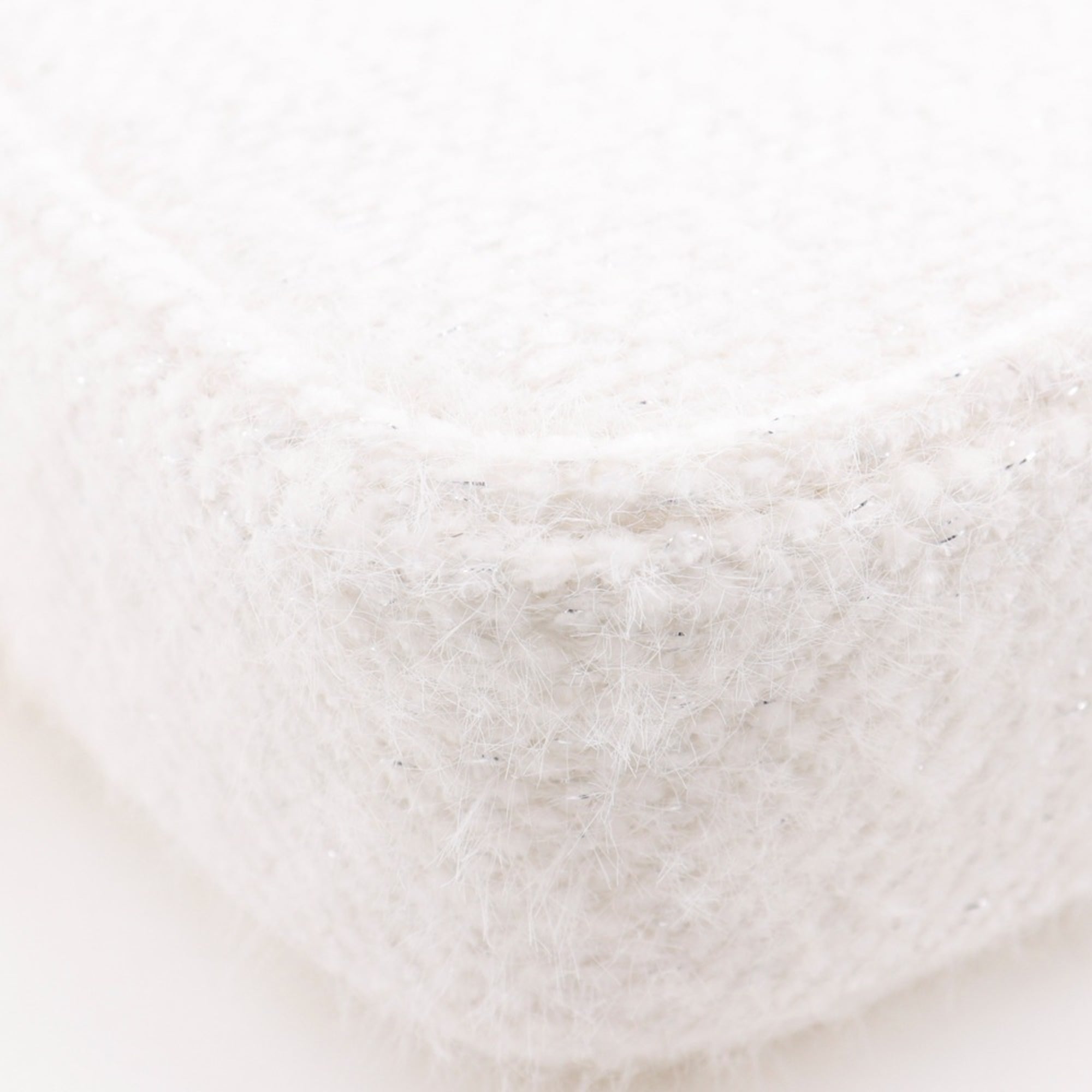 Chanel White Tweed Pouch (Pre-Owned)