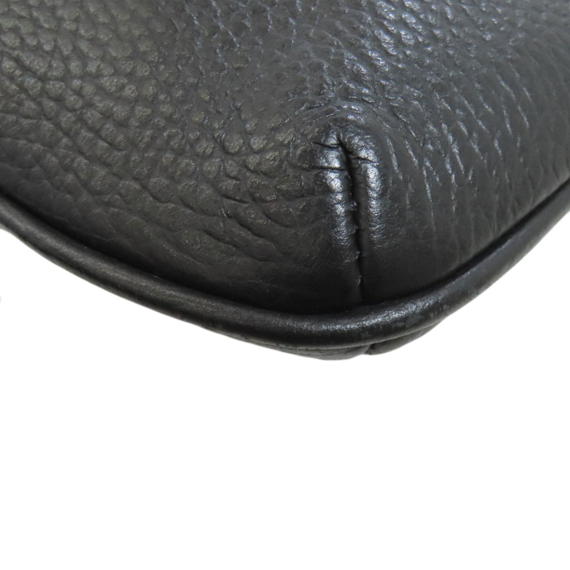 Emporio Armani Black Leather Shoulder Bag (Pre-Owned)