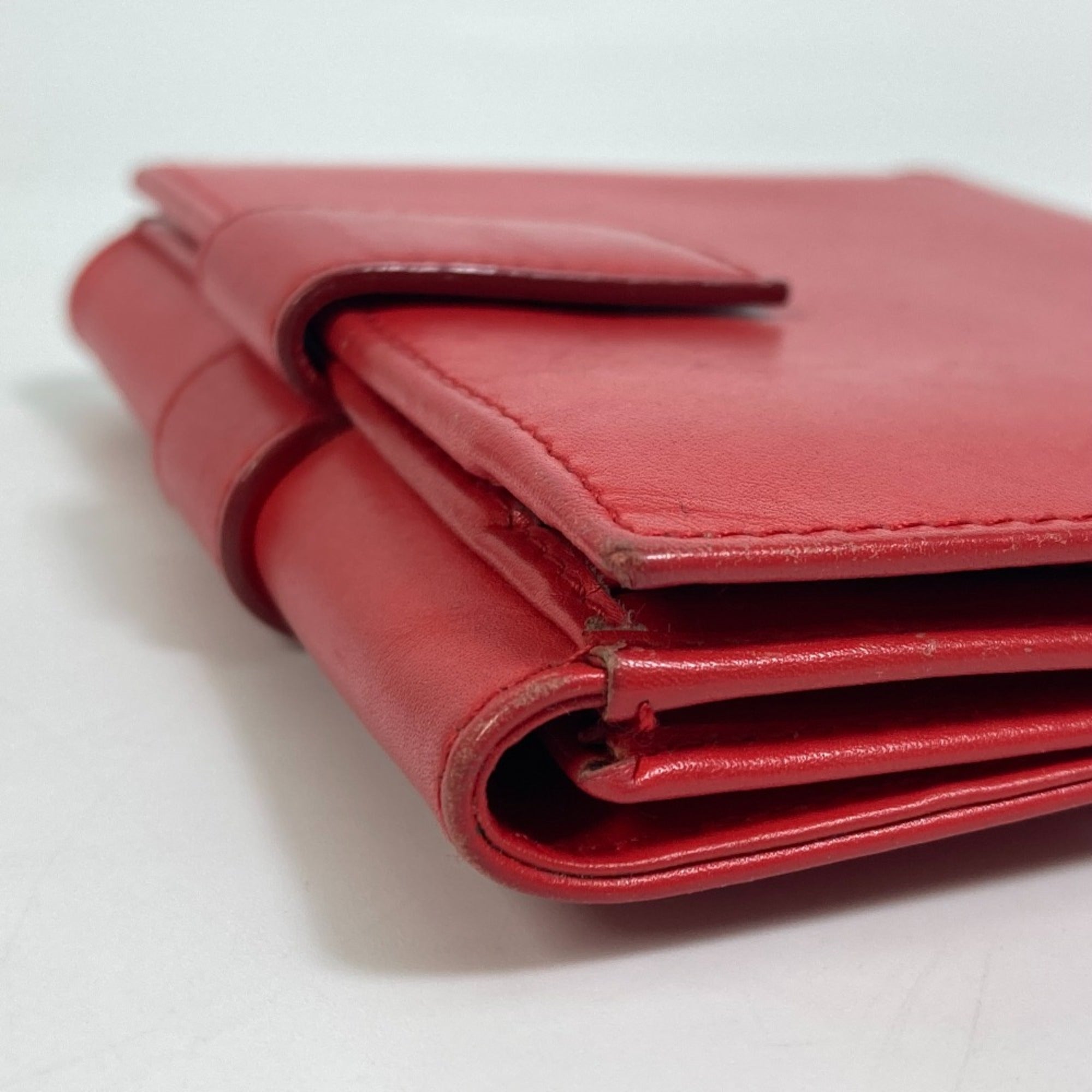 Salvatore Ferragamo Red Leather Wallet (Bi-Fold) (Pre-Owned)