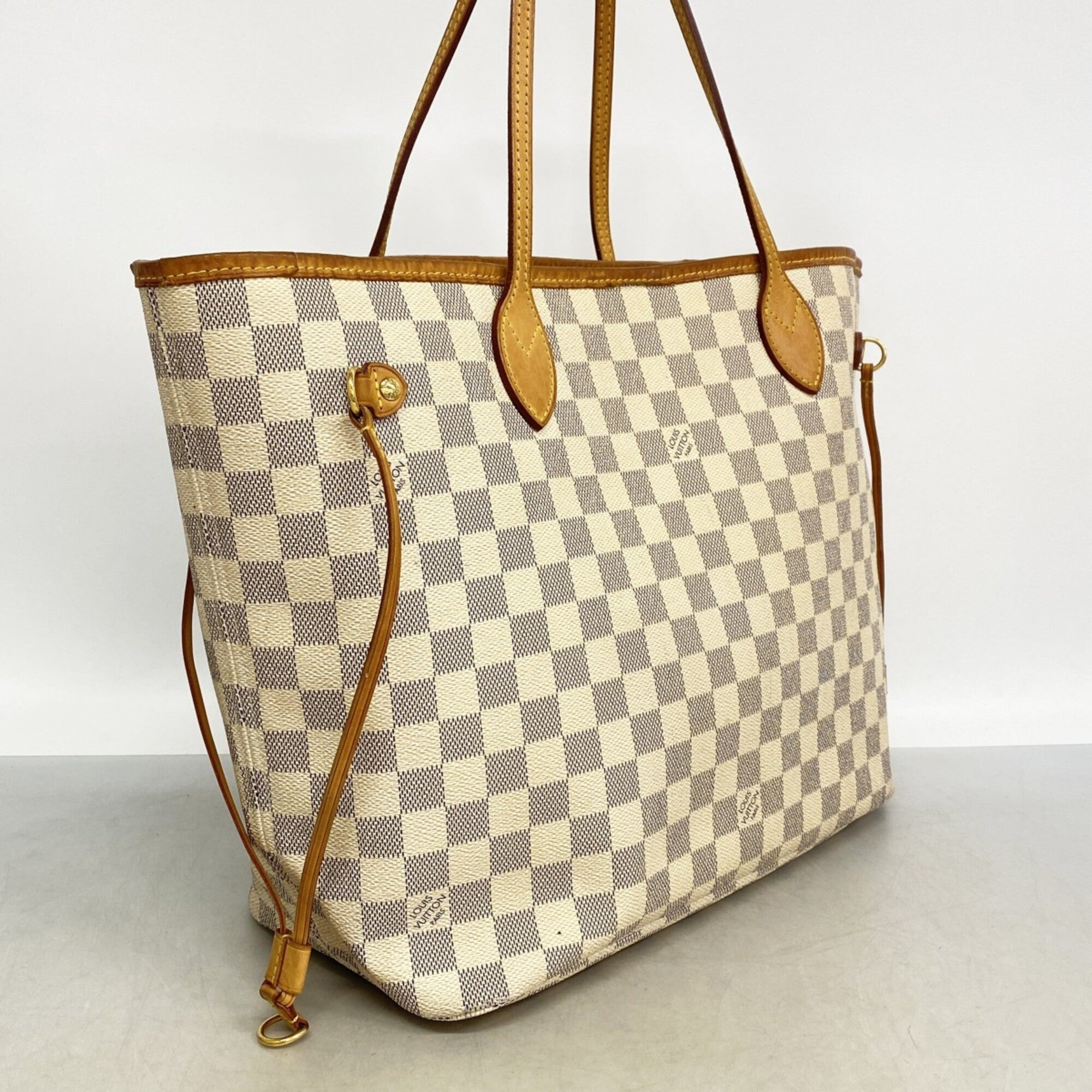 Louis Vuitton White Tote Bag (Pre-Owned)