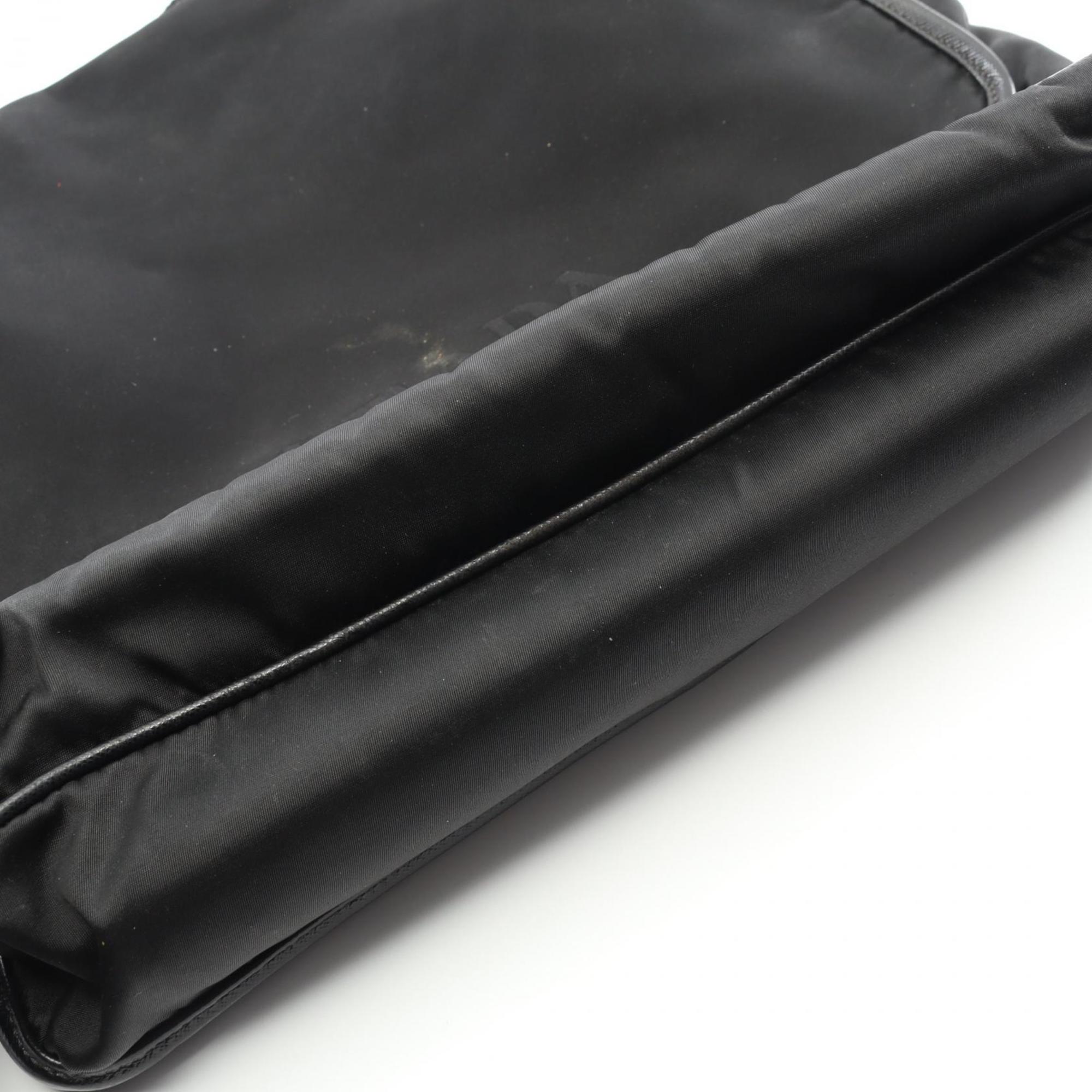 Prada Black Nylon Saffiano Triangle Shoulder Bag (Pre-Owned)