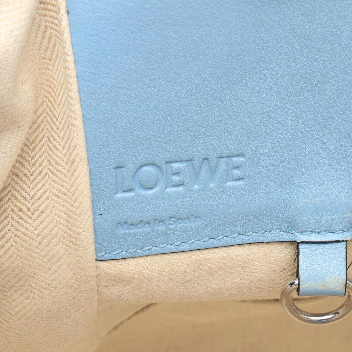 Loewe Blue Leather Handbag (Pre-Owned)