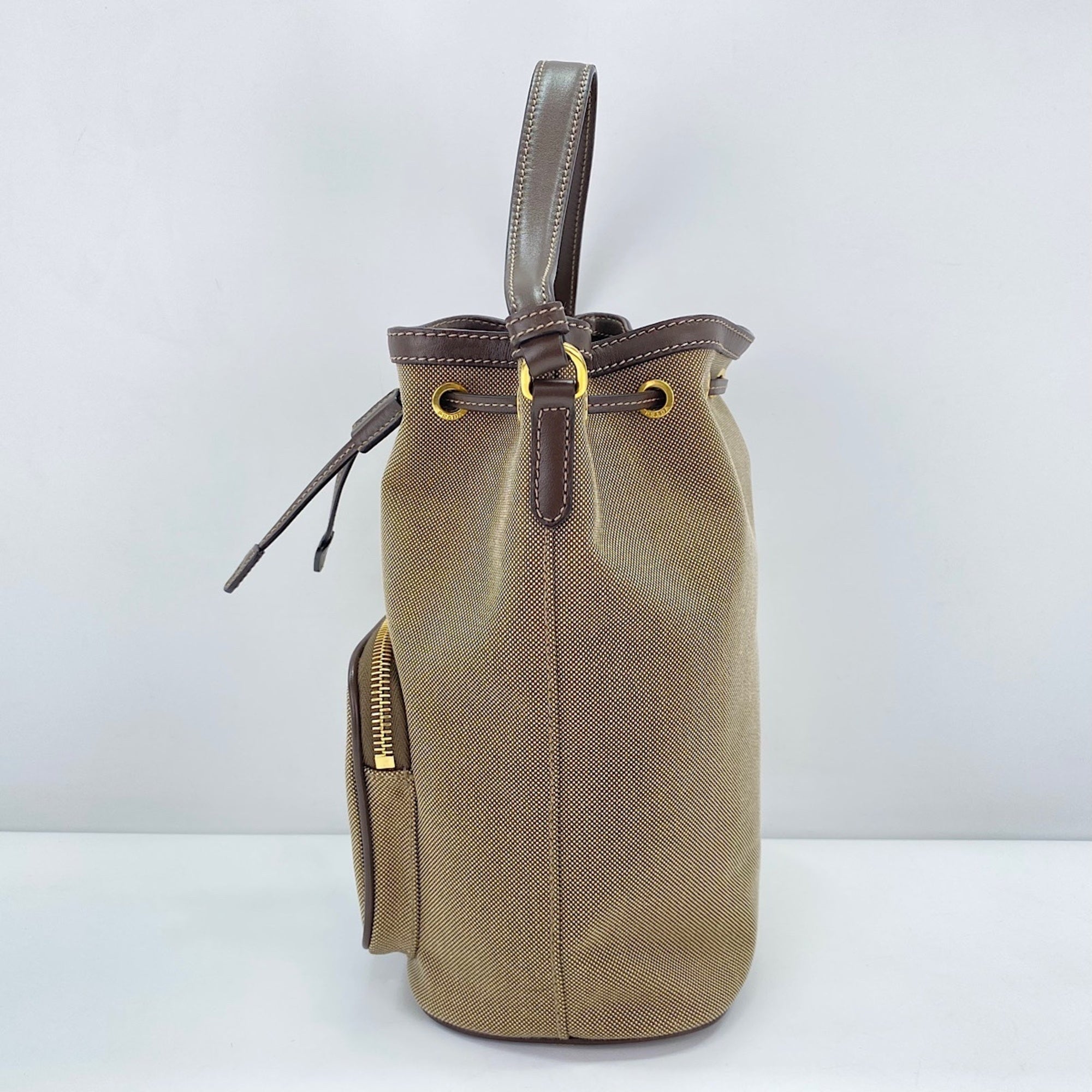 Prada Beige Handbag (Pre-Owned)
