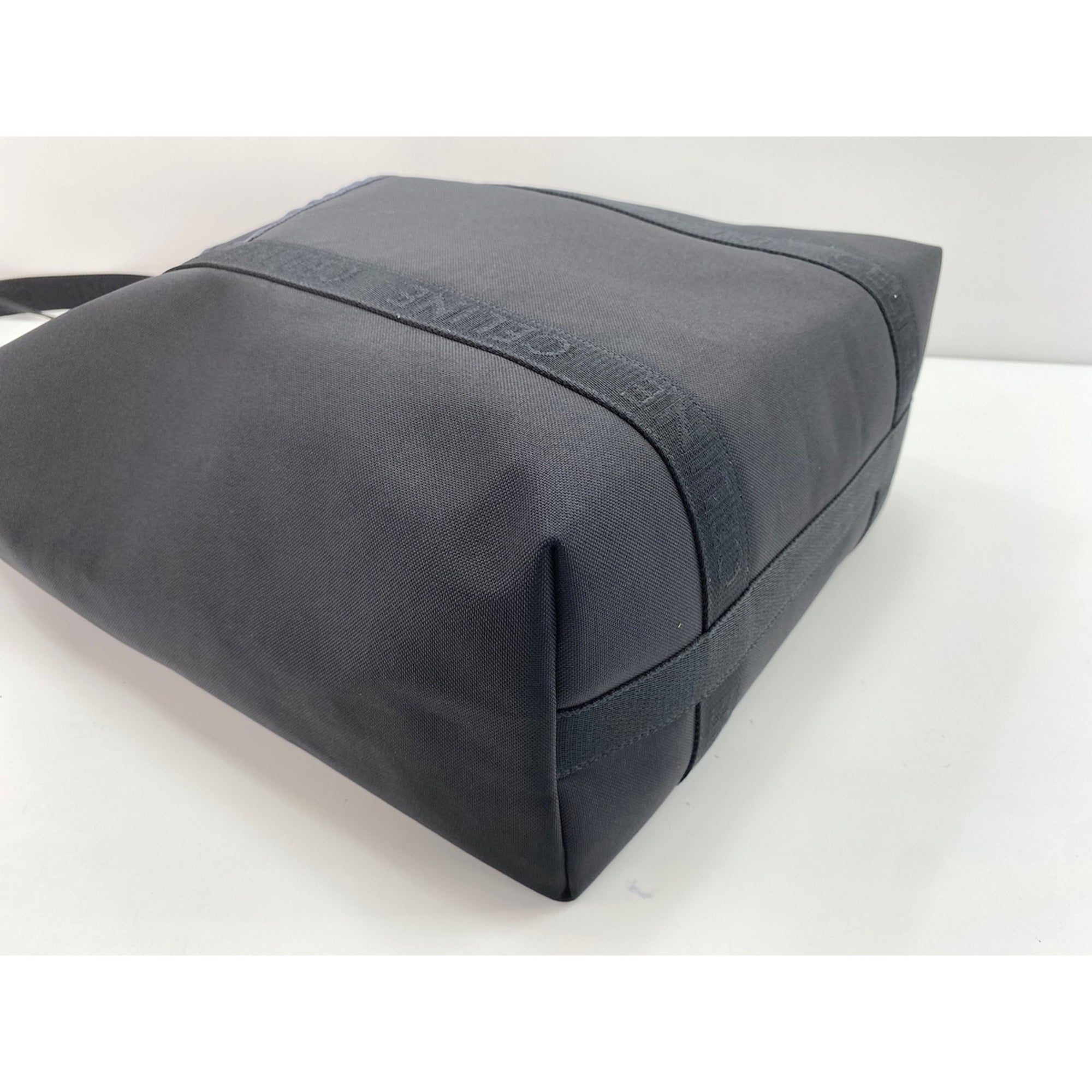 Celine Black Handbag (Pre-Owned)