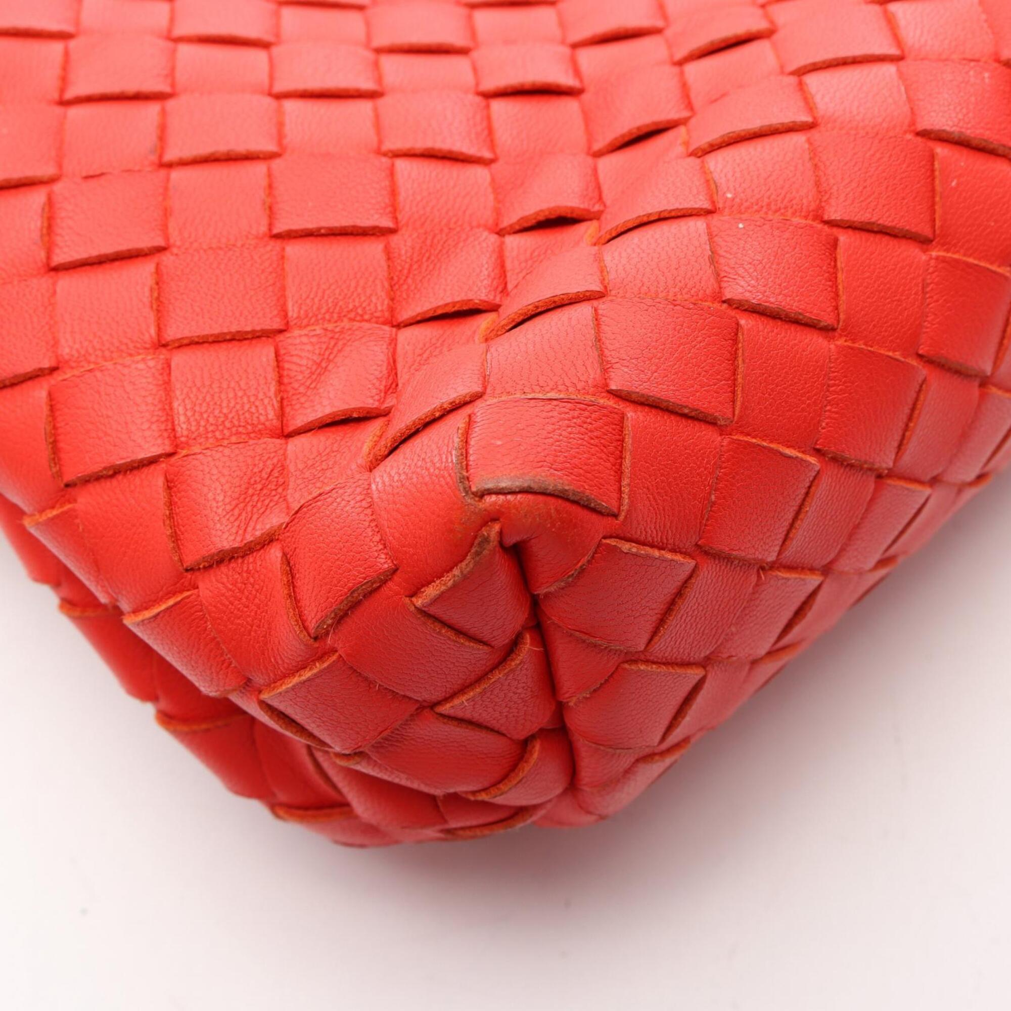 Bottega Veneta Red Color Leather Shoulder Bag (Pre-Owned)