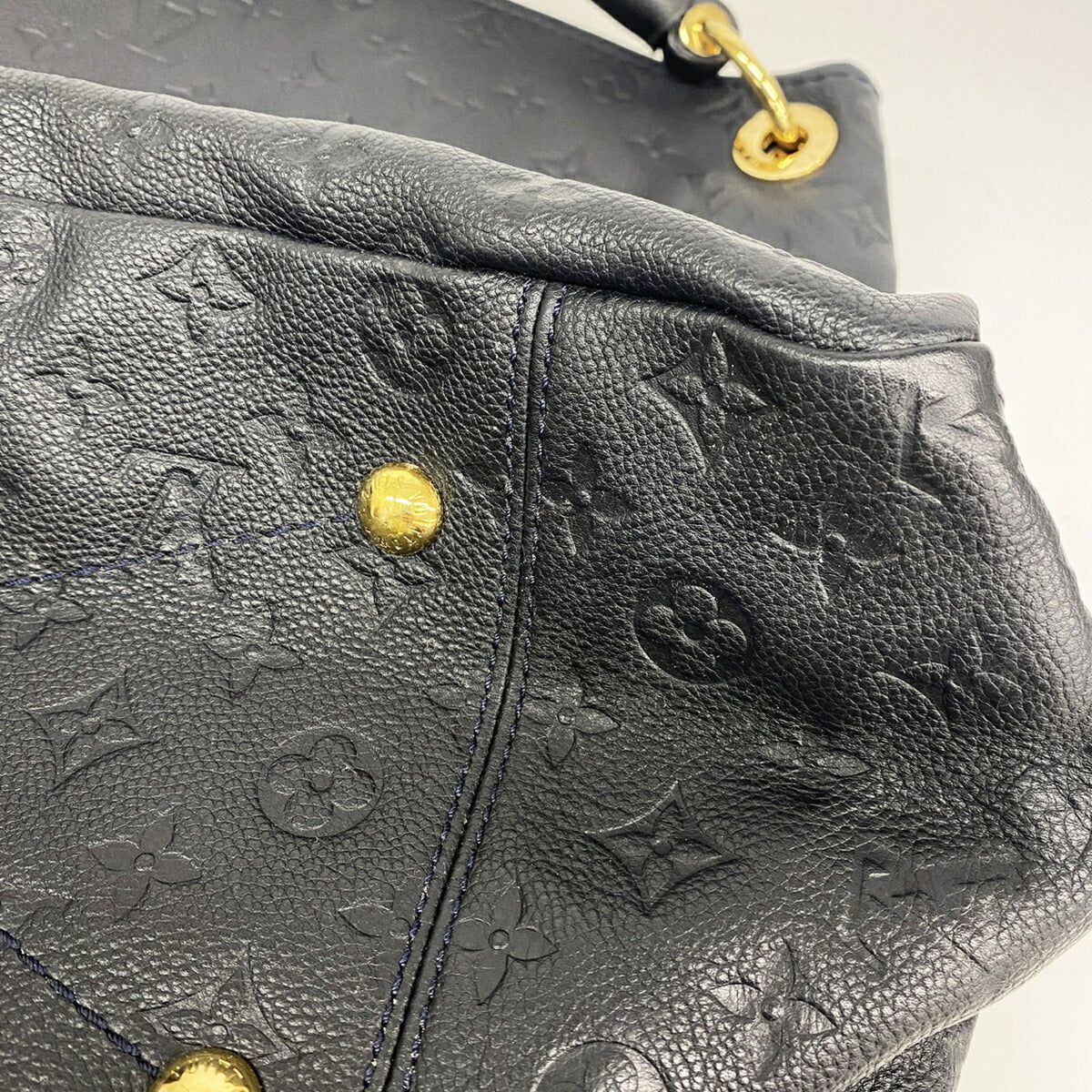Louis Vuitton Infini Shoulder Bag (Pre-Owned)