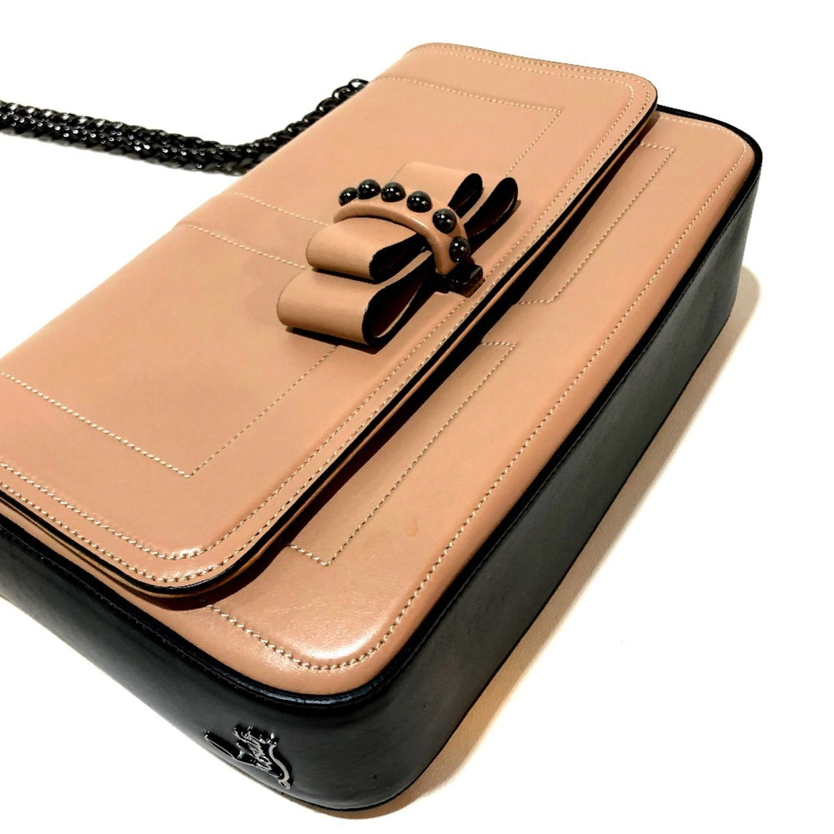 Christian Louboutin Beige Leather Shoulder Bag (Pre-Owned)